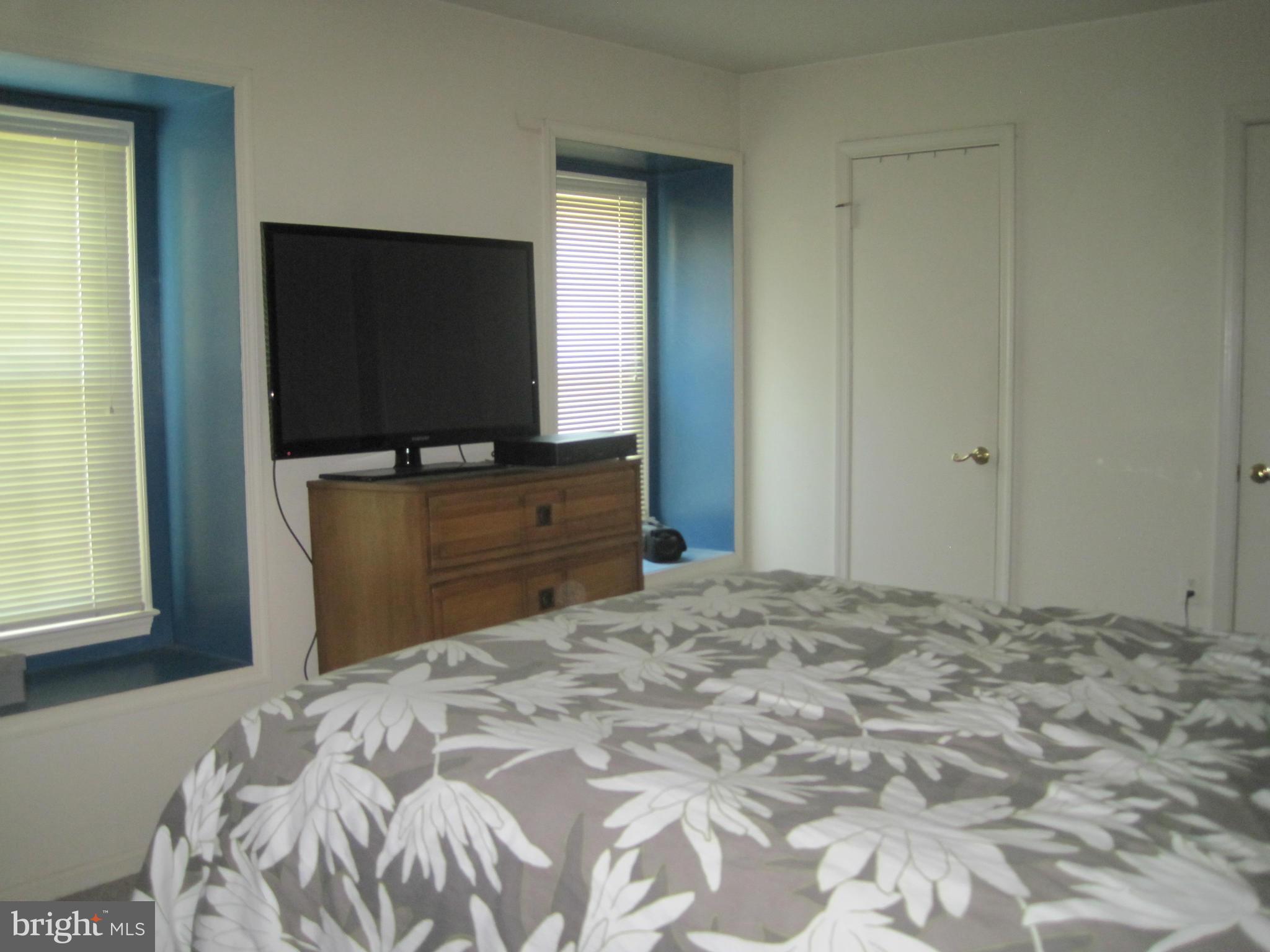 LAKE RIDGE - Residential Lease