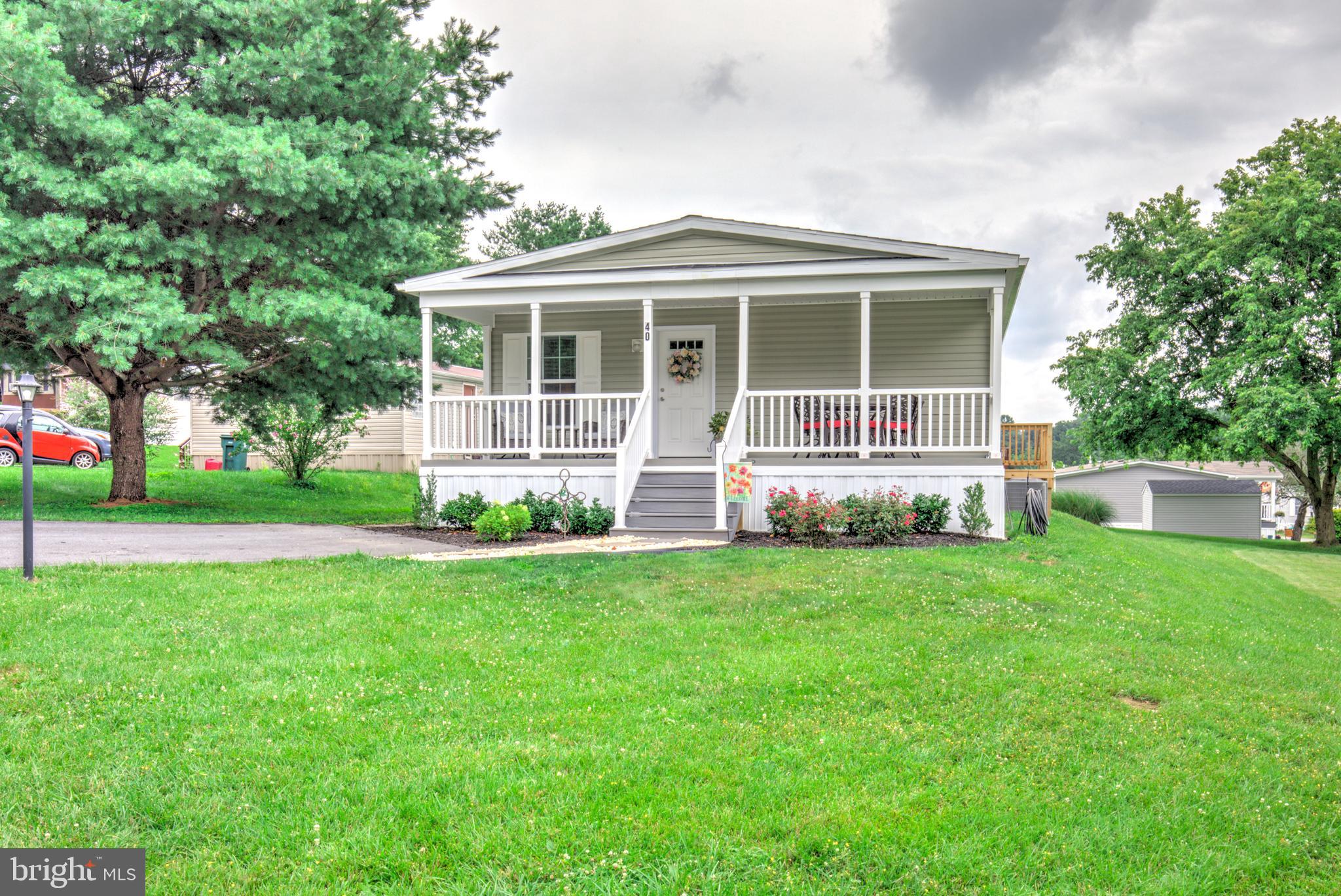 40 KIMBERLY AVENUE