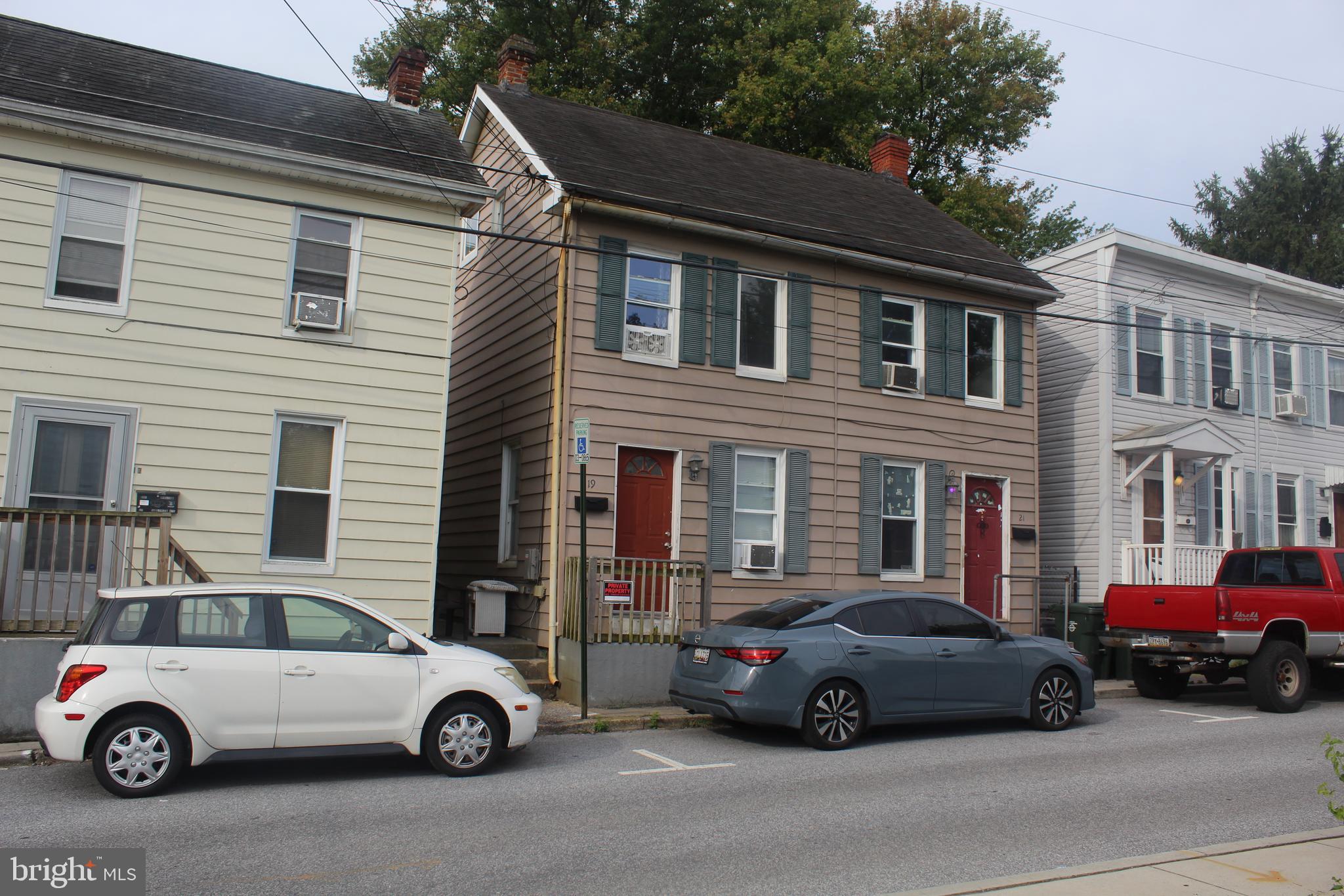 19 GARLINGER AVENUE