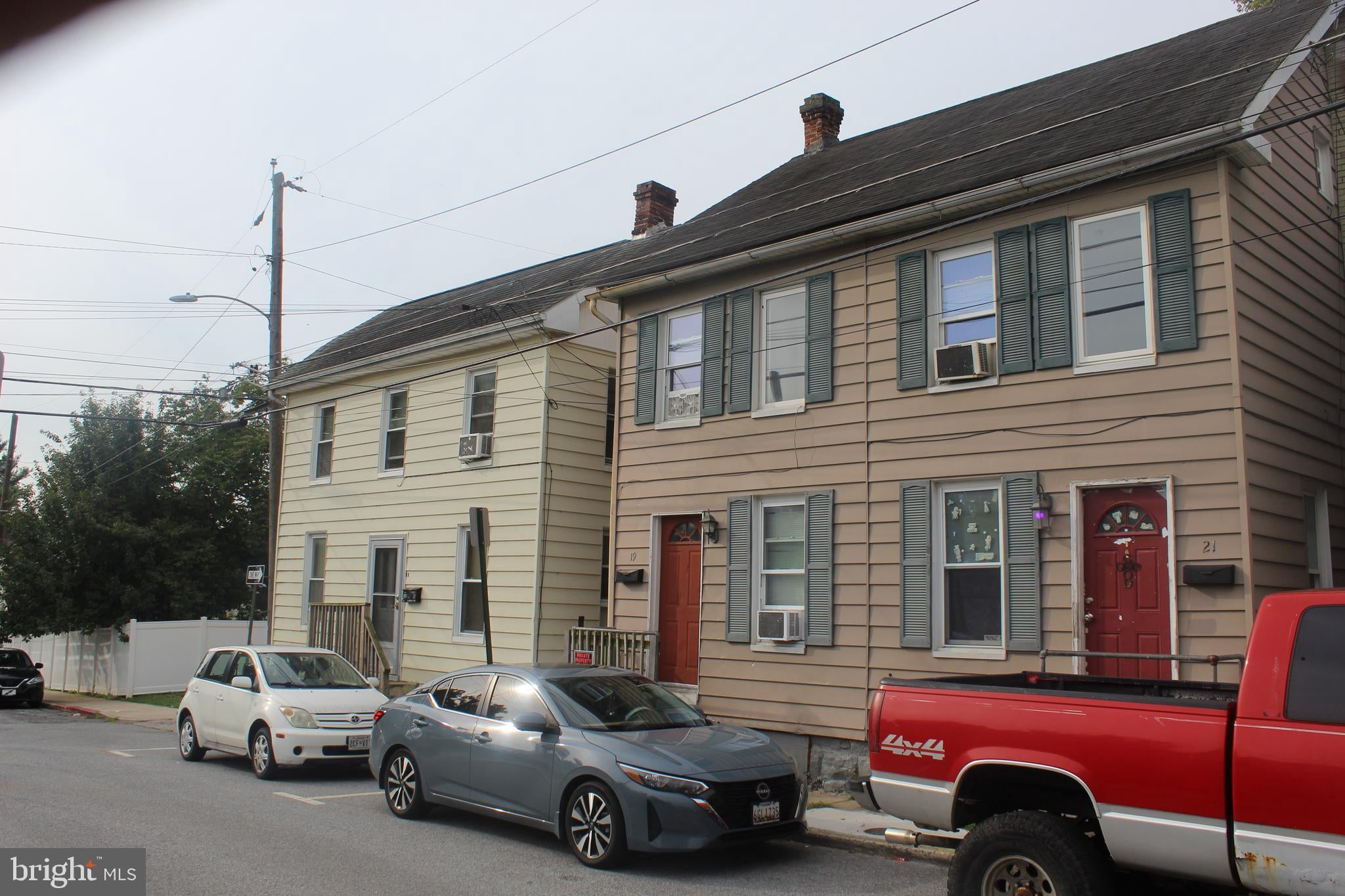 19 GARLINGER AVENUE