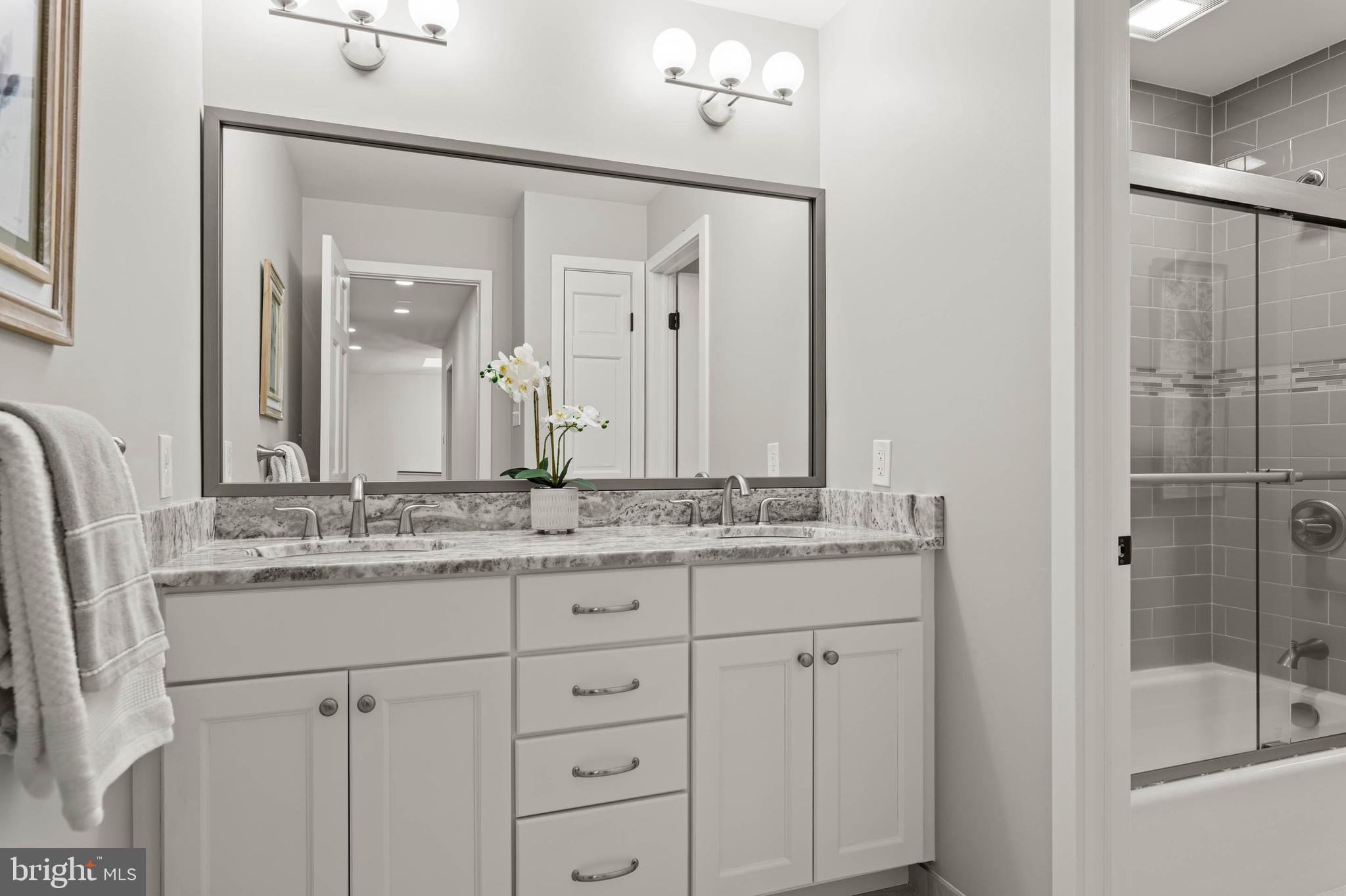 WATERFORD - Residential