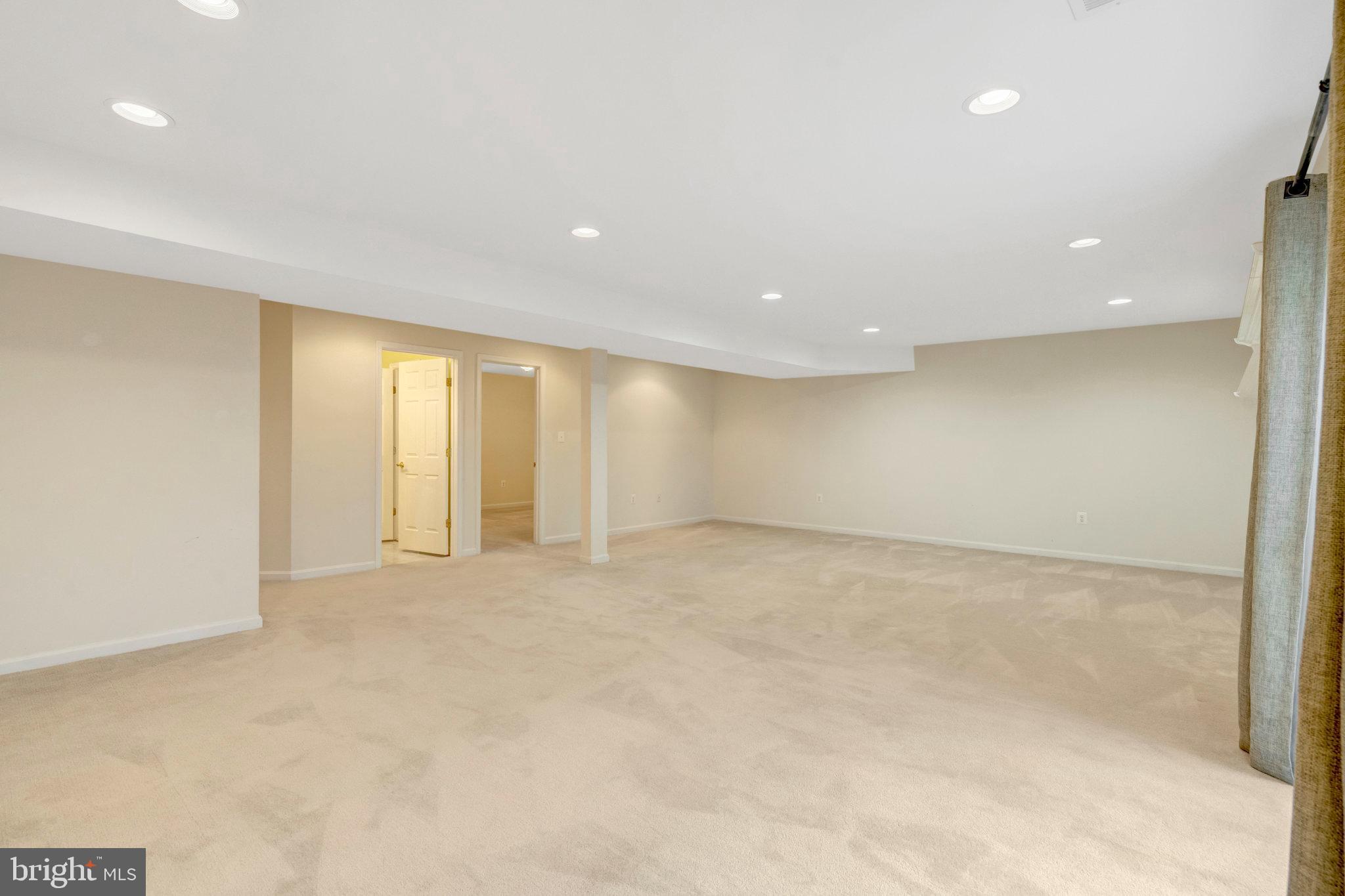 VINT HILL - Residential