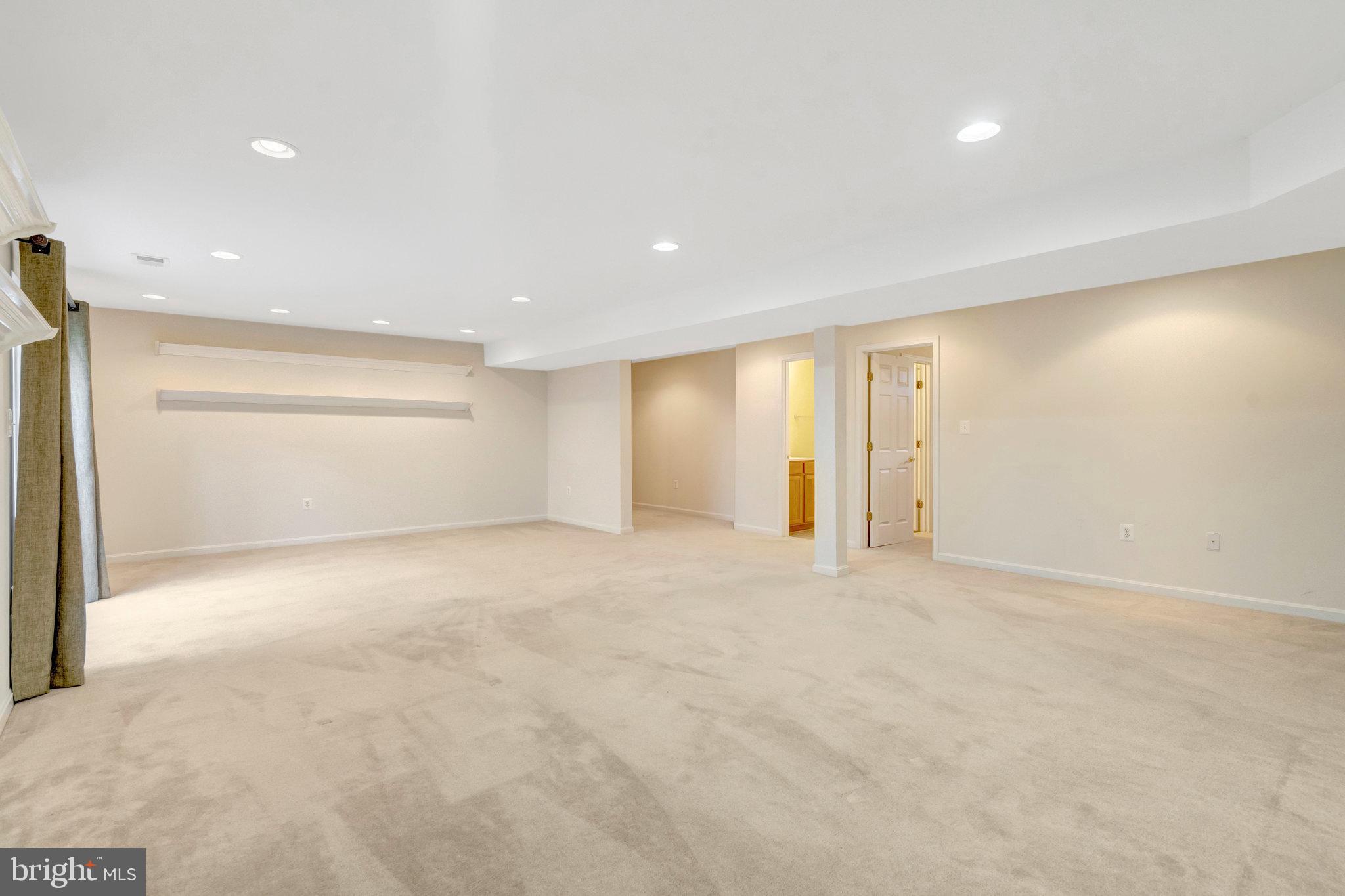 VINT HILL - Residential