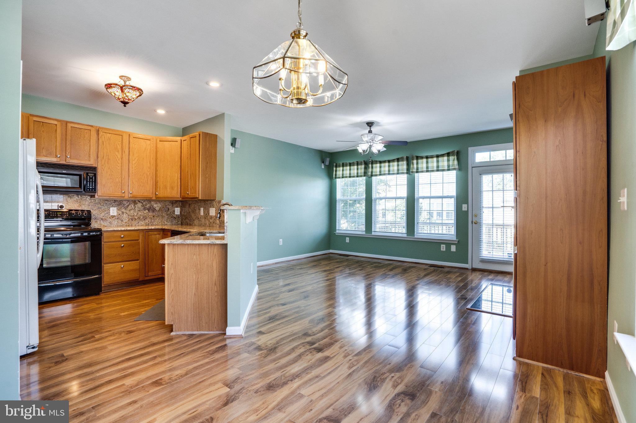 VINT HILL - Residential