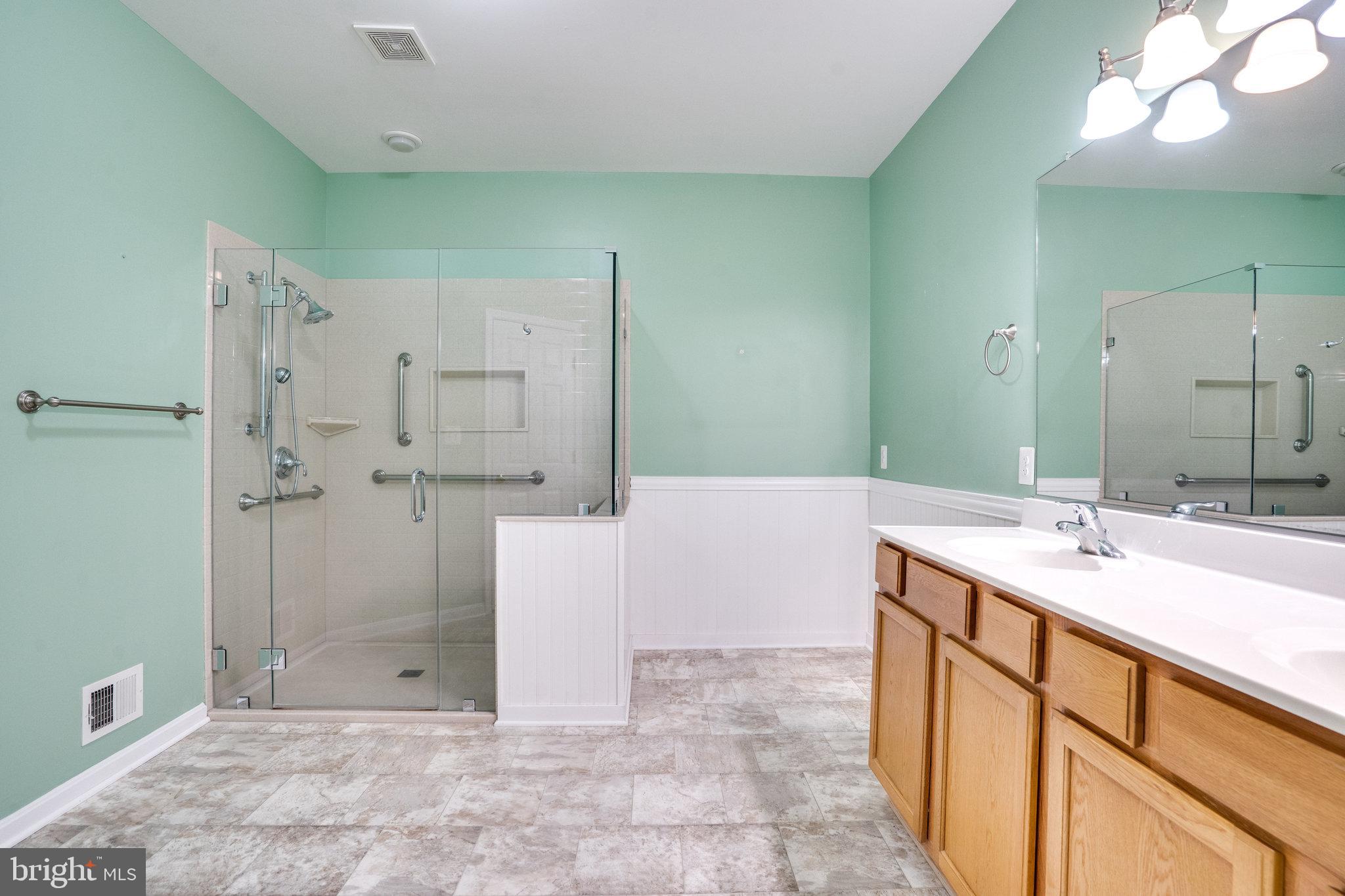 VINT HILL - Residential