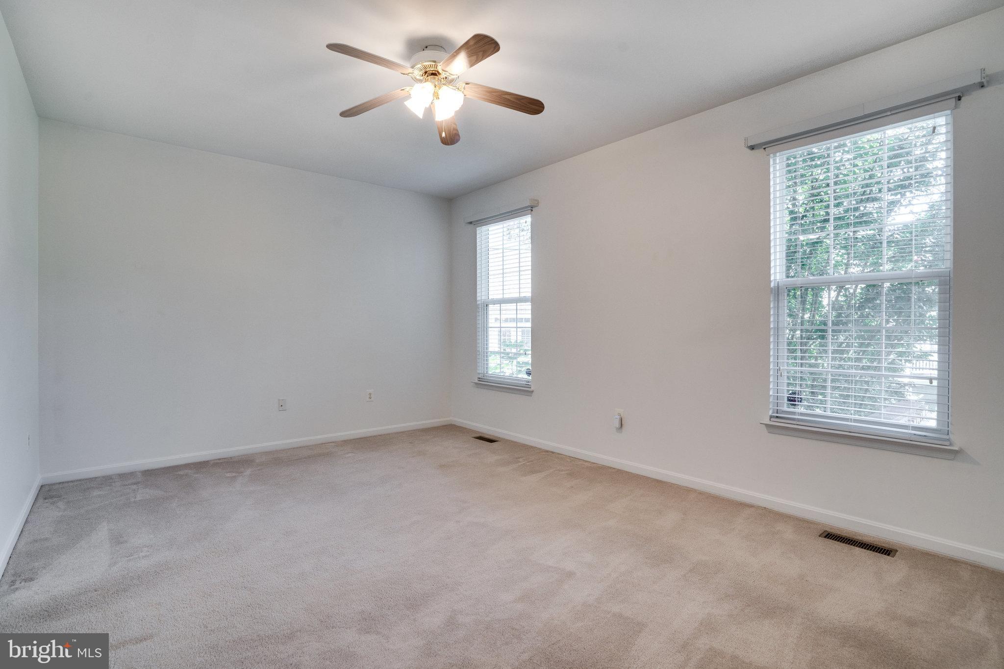 VINT HILL - Residential