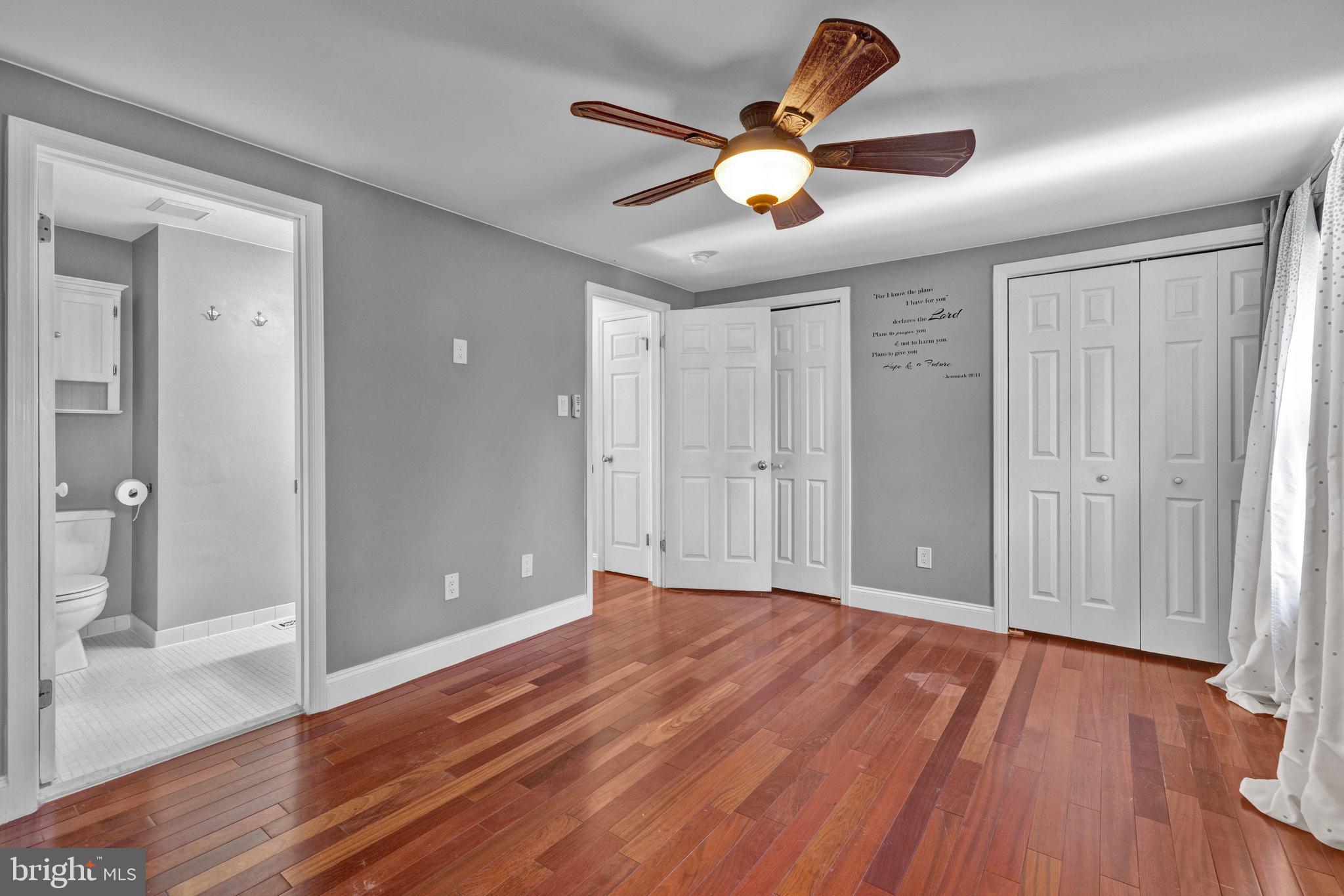 MONTGOMERY GLEN - Residential