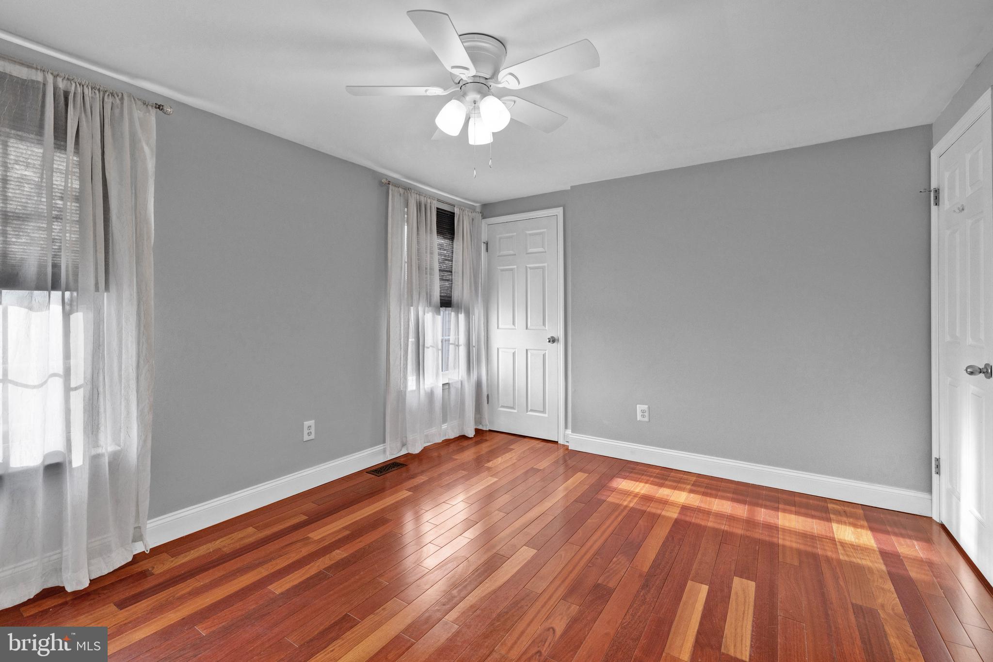 MONTGOMERY GLEN - Residential