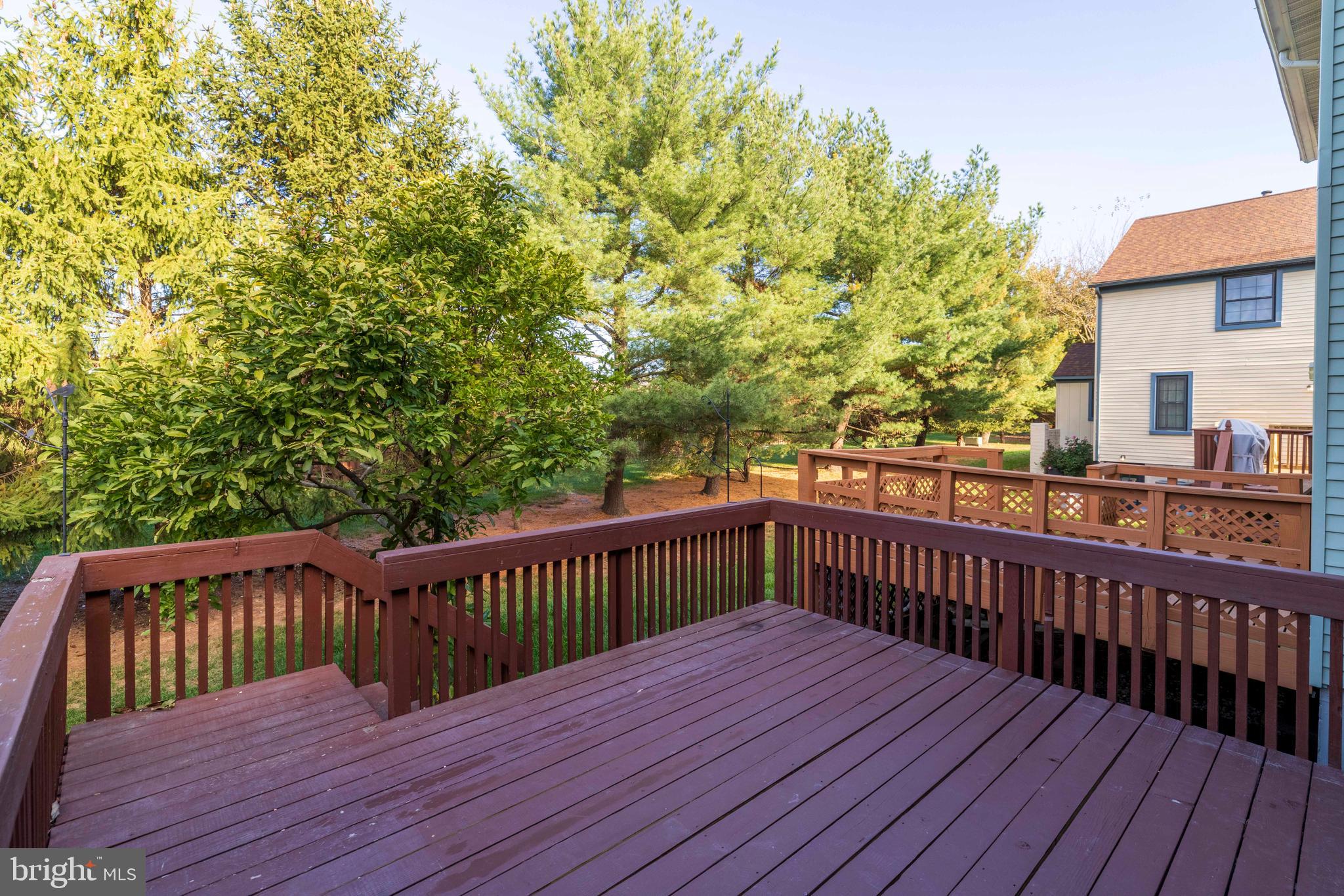 MONTGOMERY GLEN - Residential