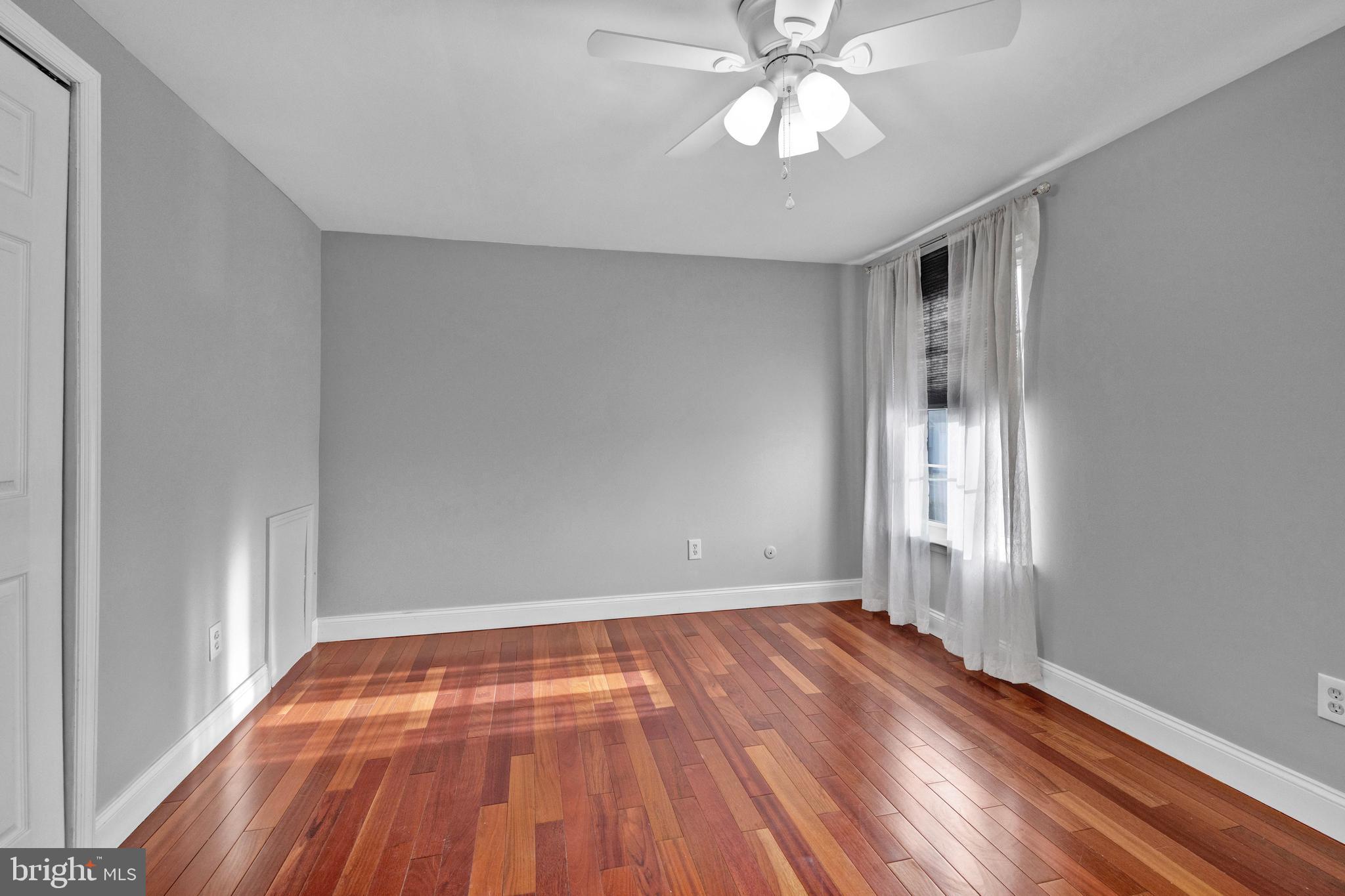 MONTGOMERY GLEN - Residential