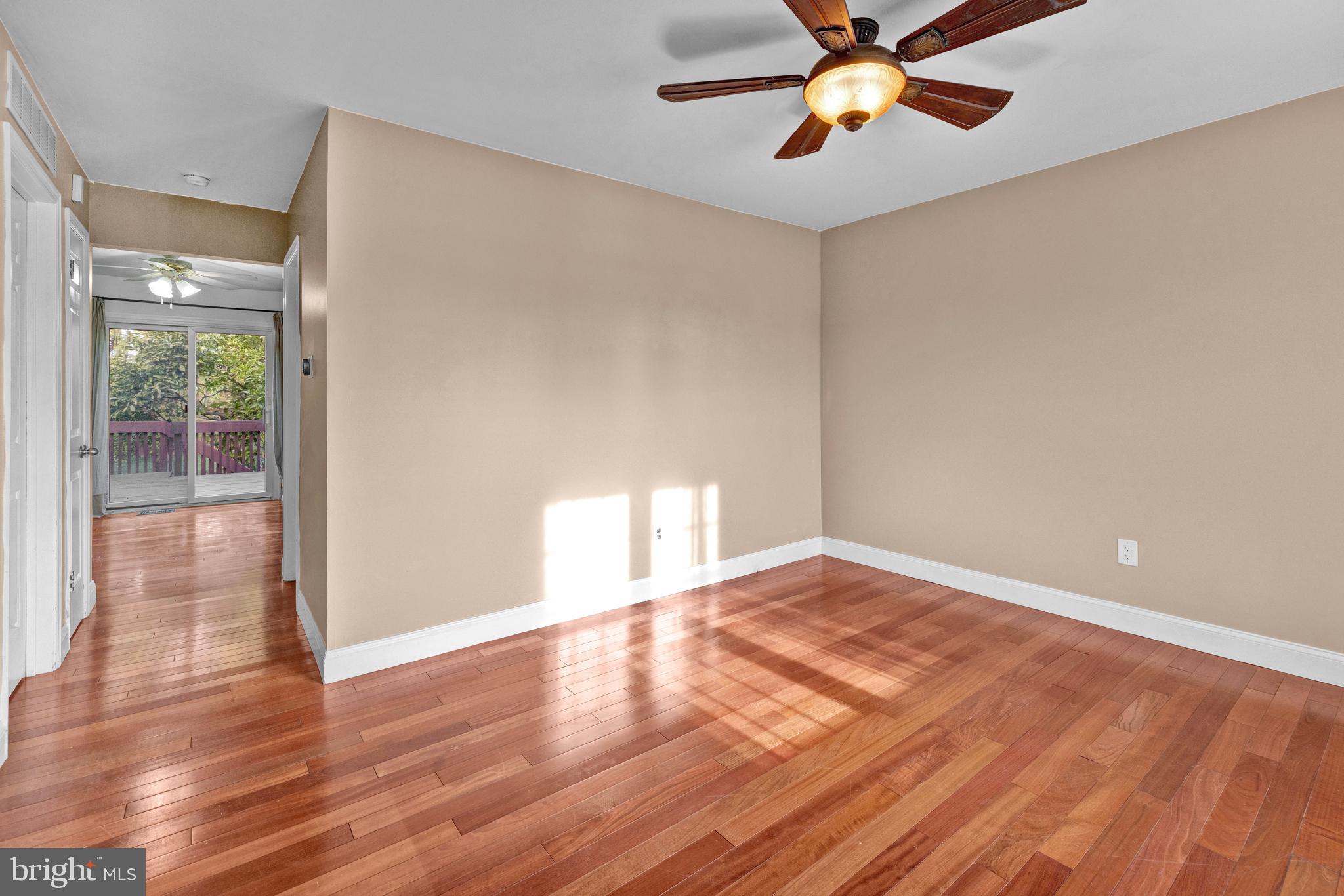 MONTGOMERY GLEN - Residential