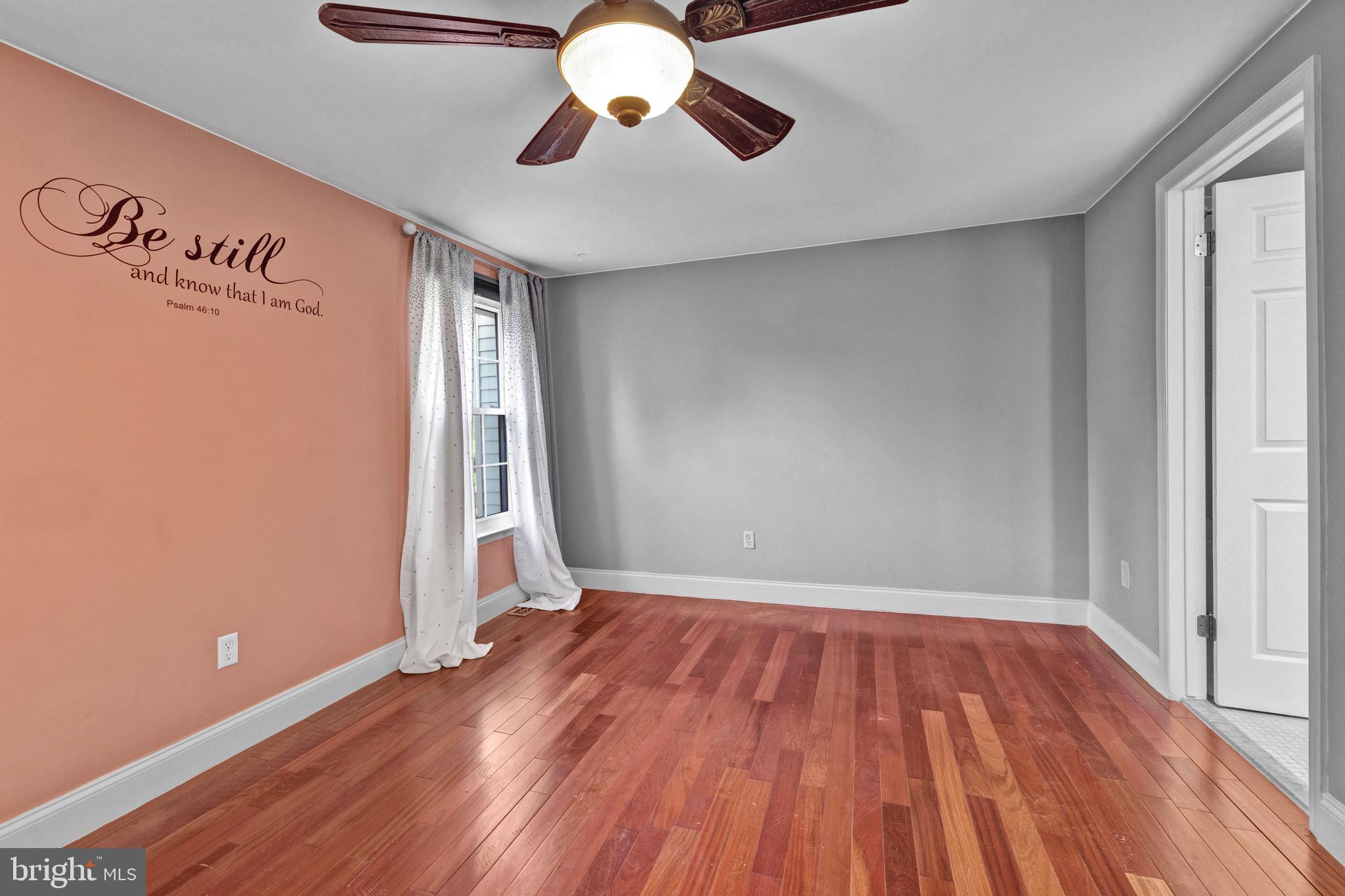 MONTGOMERY GLEN - Residential