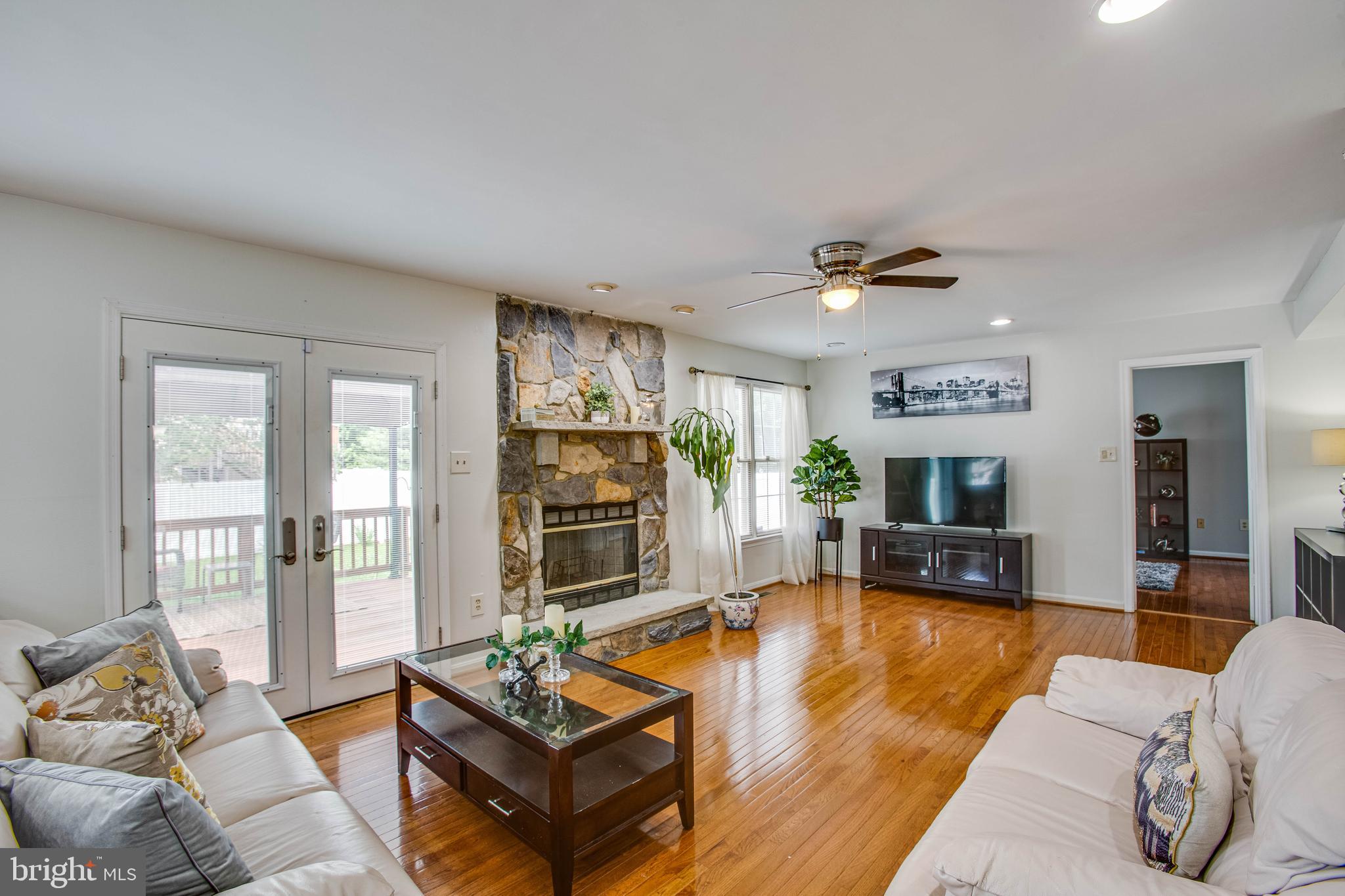 STONE HILL ESTATES - Residential