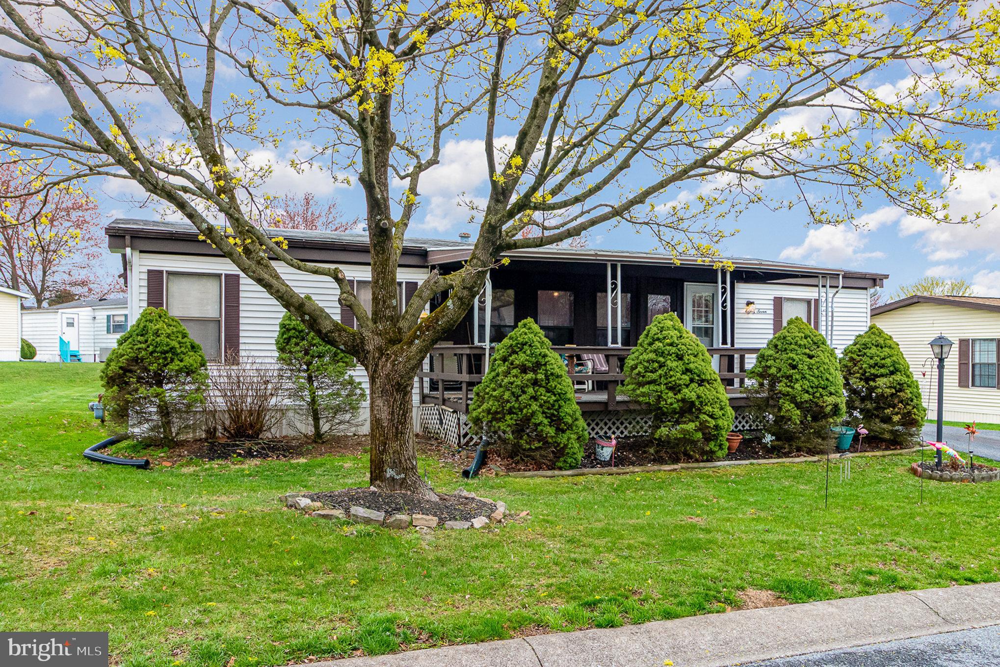 COUNTRY MANOR FARMS - Residential