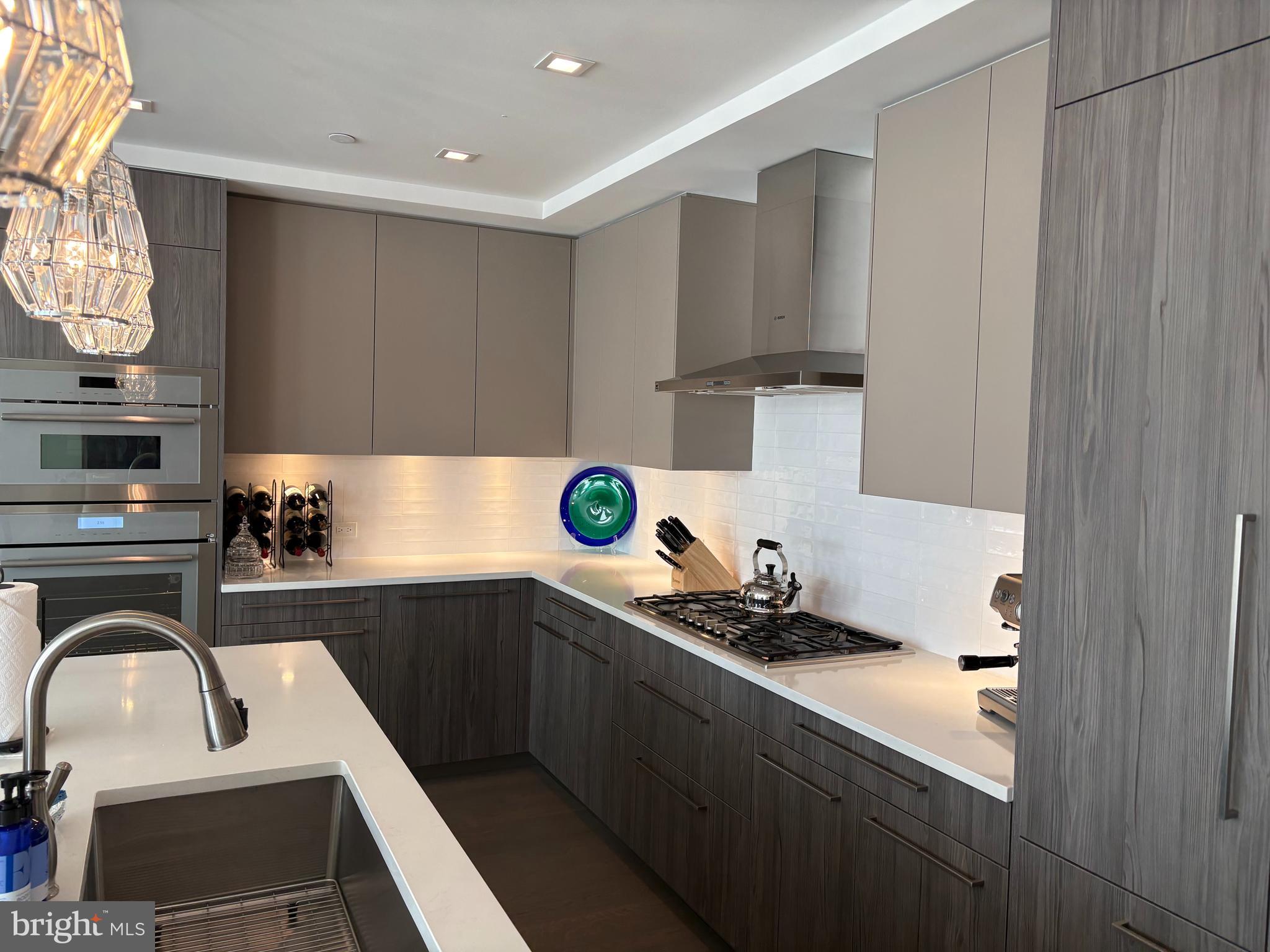 ROBINSON LANDING - Residential