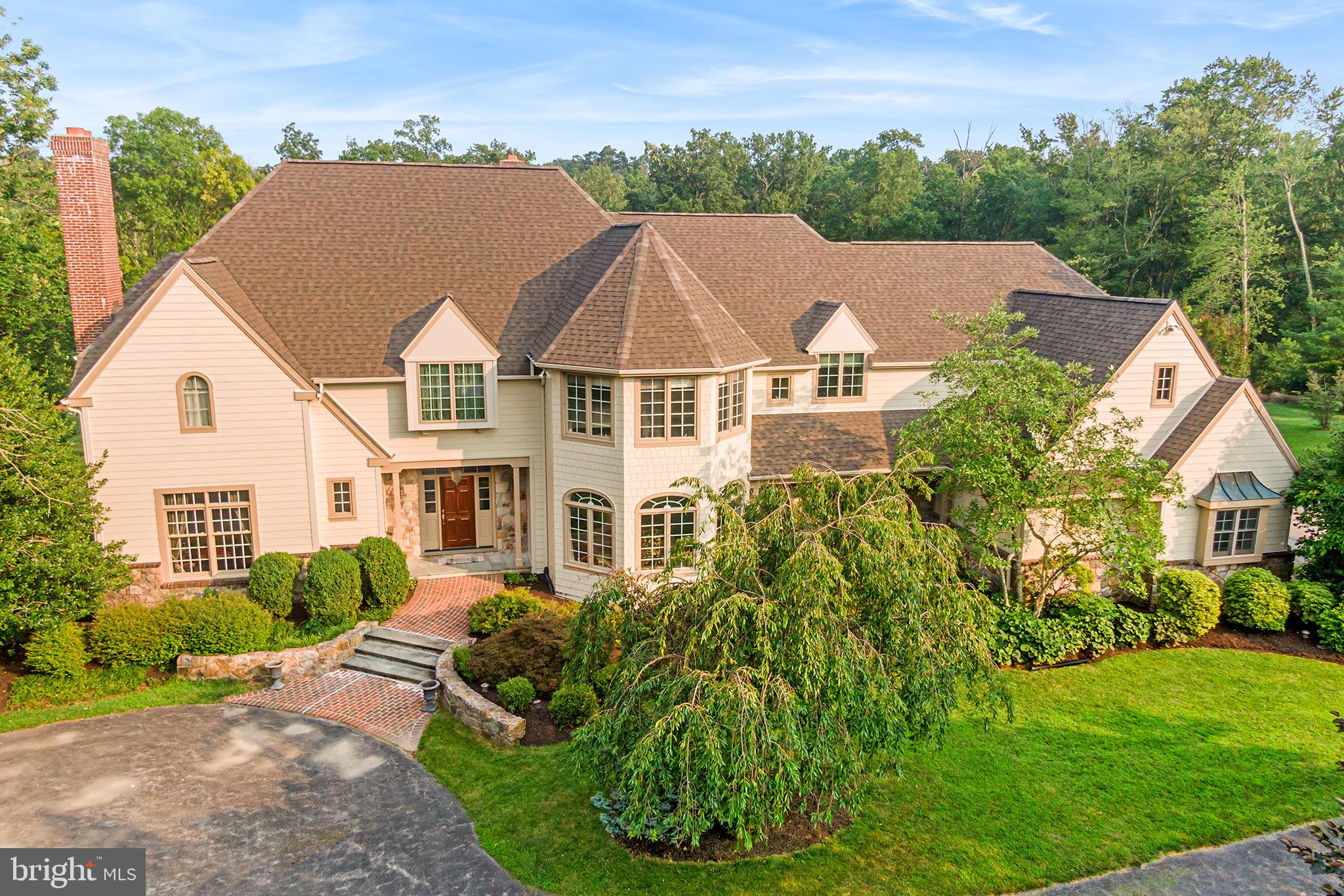 RADNOR HUNT - Residential