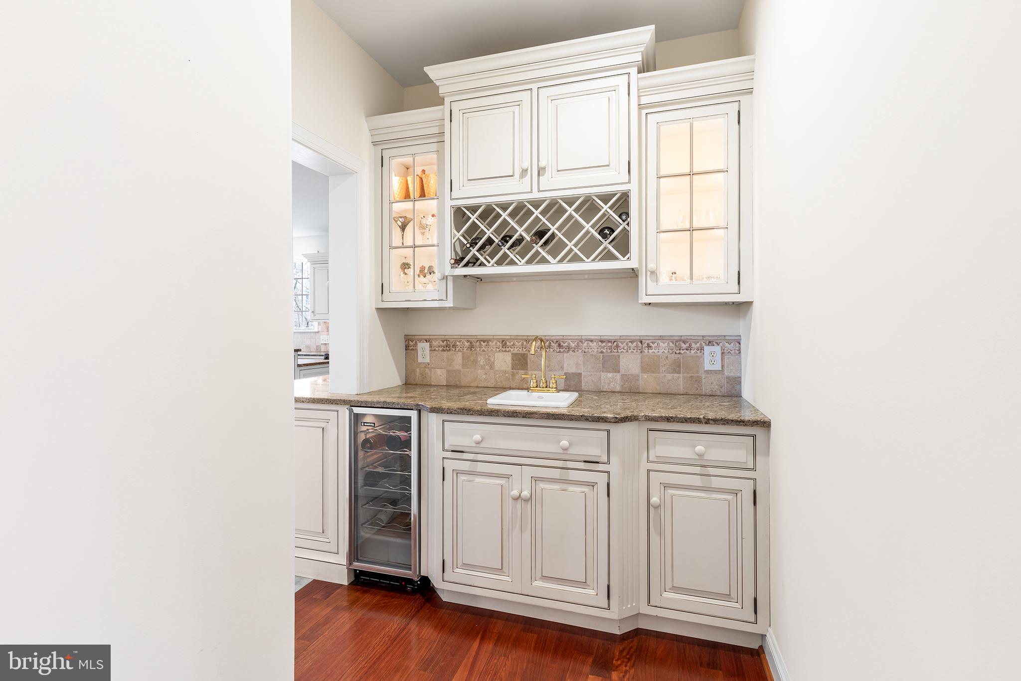 RADNOR HUNT - Residential