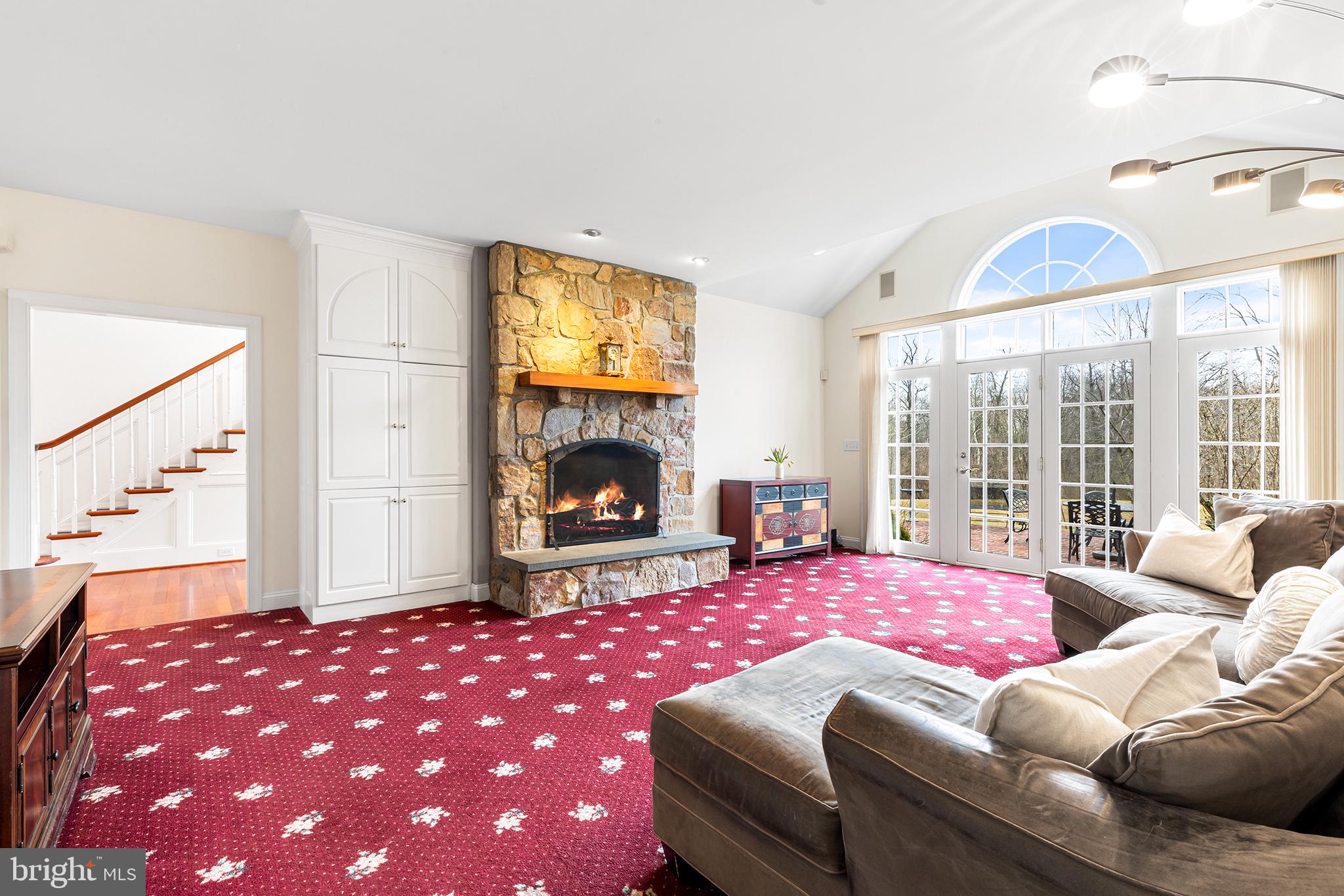 RADNOR HUNT - Residential