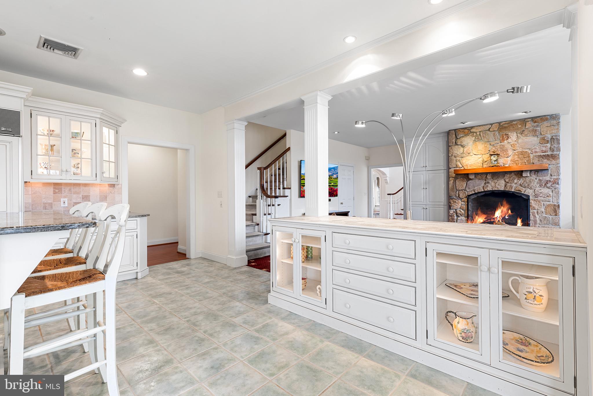 RADNOR HUNT - Residential