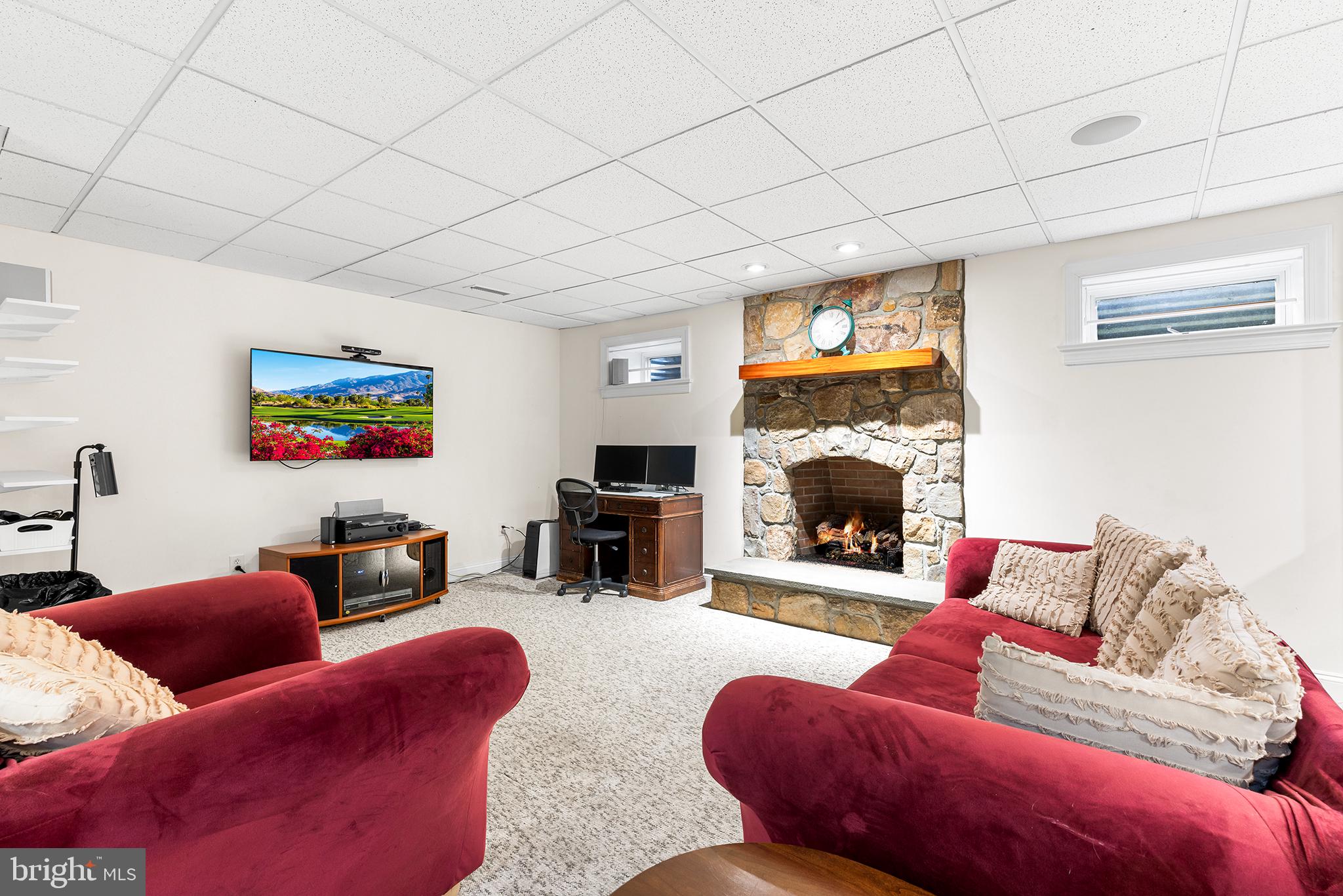 RADNOR HUNT - Residential