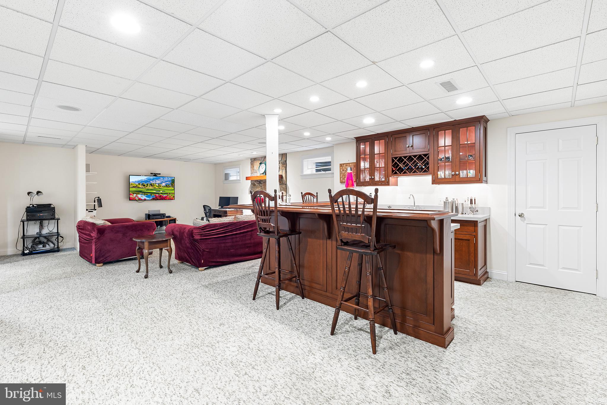 RADNOR HUNT - Residential