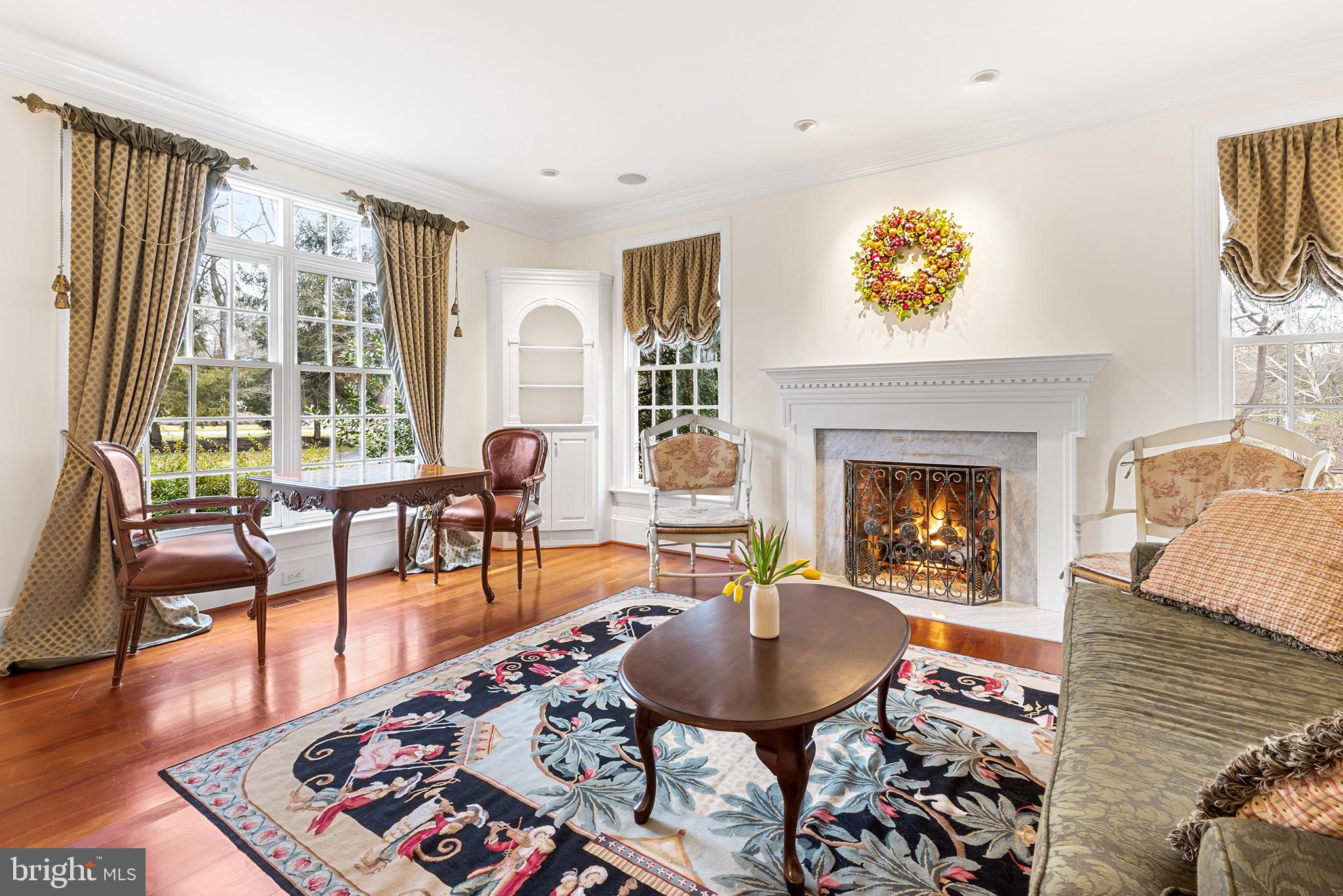 RADNOR HUNT - Residential