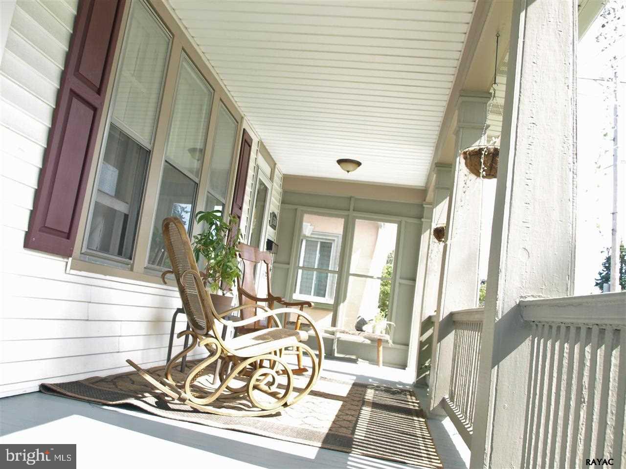 THE AVENUES - Residential