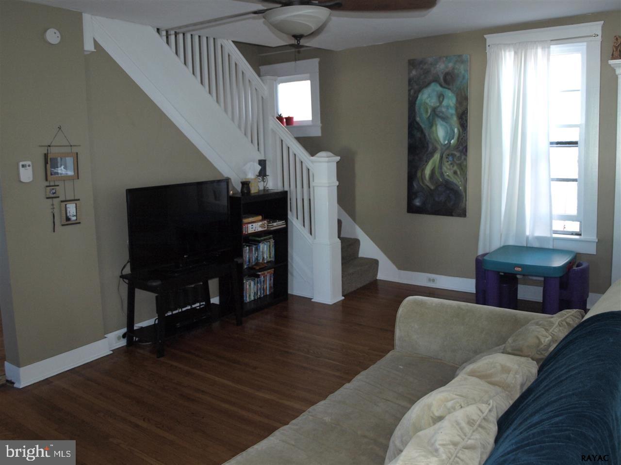 THE AVENUES - Residential