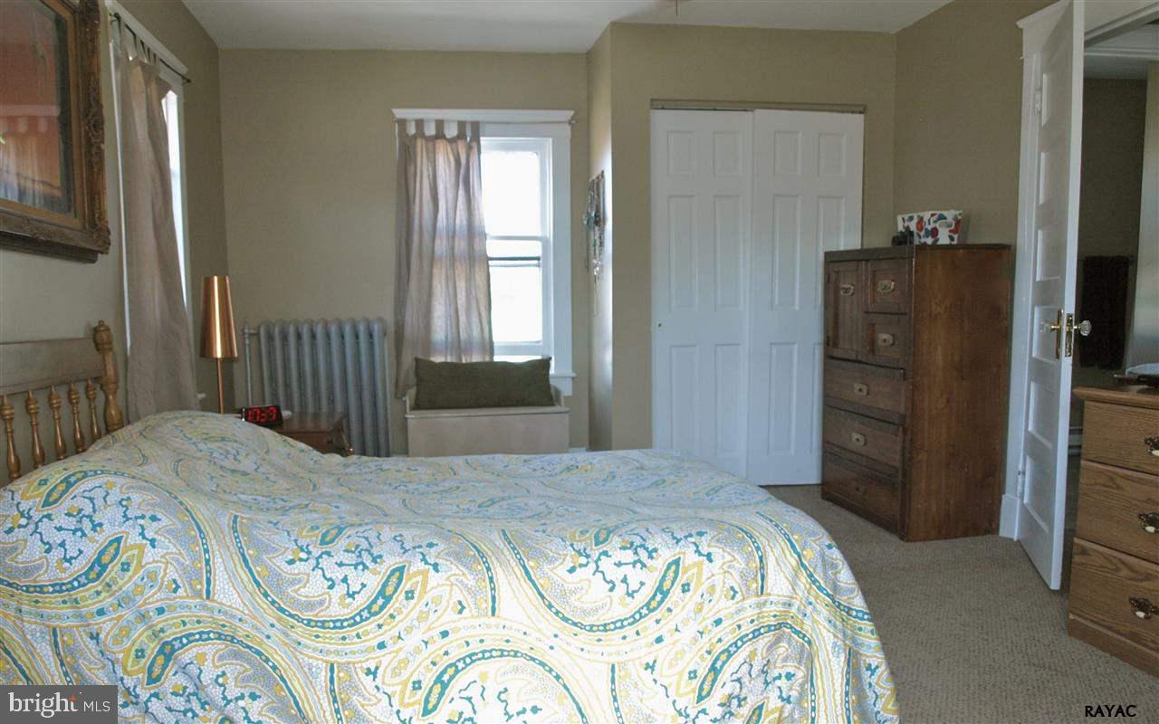 THE AVENUES - Residential