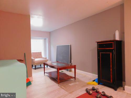 TEMPLE UNIVERSITY - Residential Lease