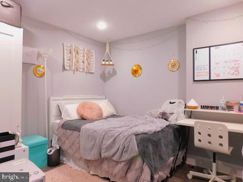 TEMPLE UNIVERSITY - Residential Lease