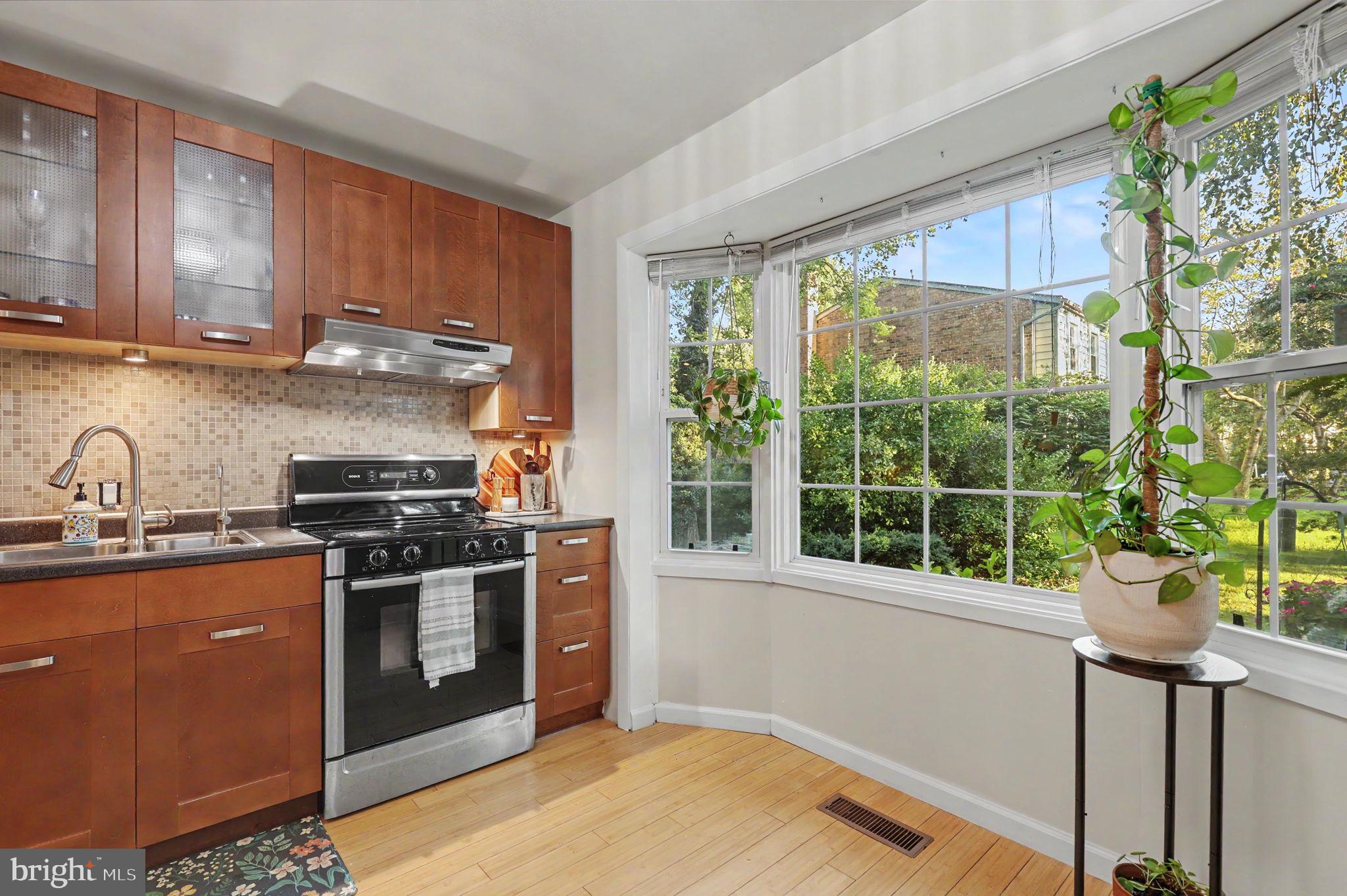 24 GOODPORT LANE