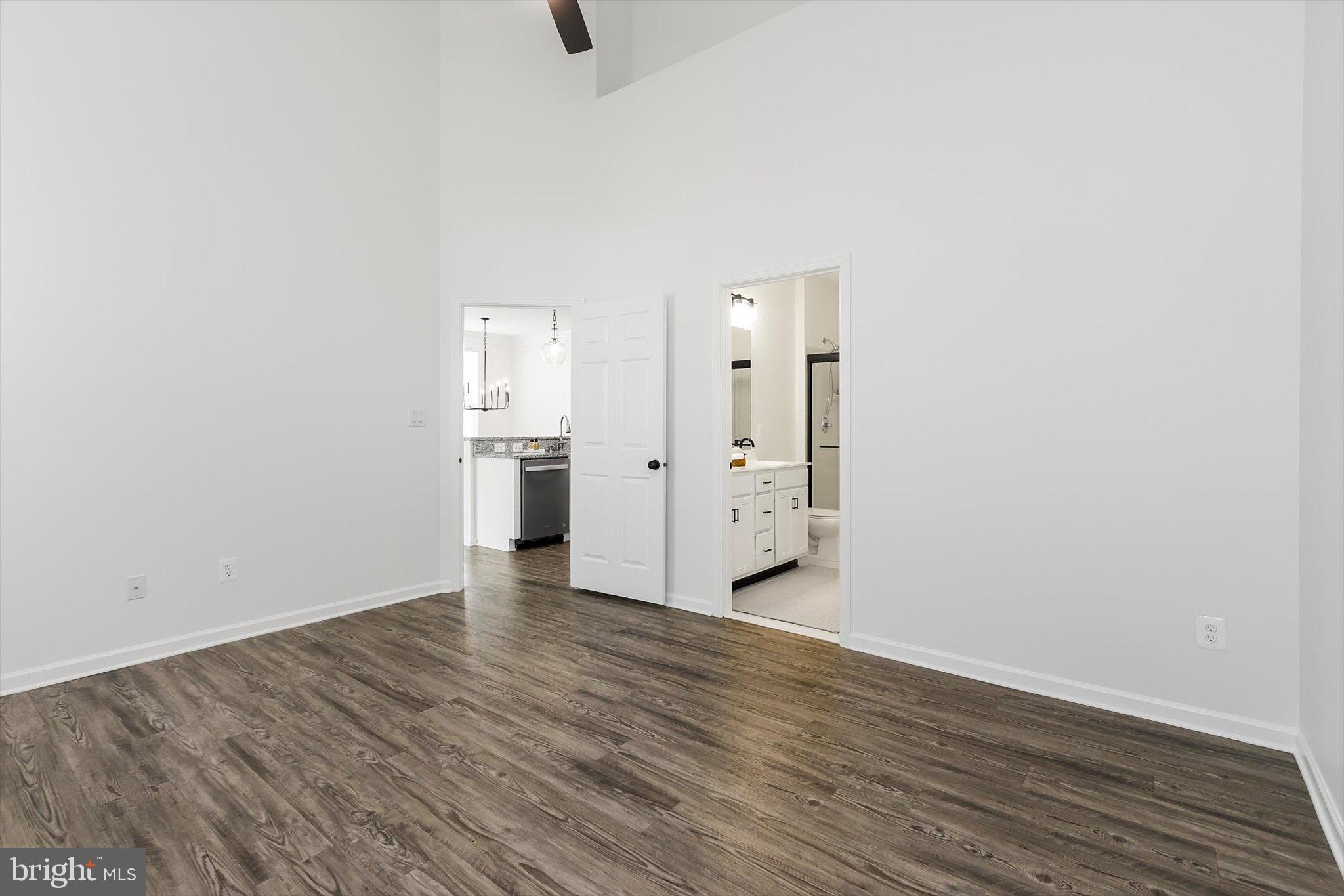 MARTINSBURG STATION - Residential