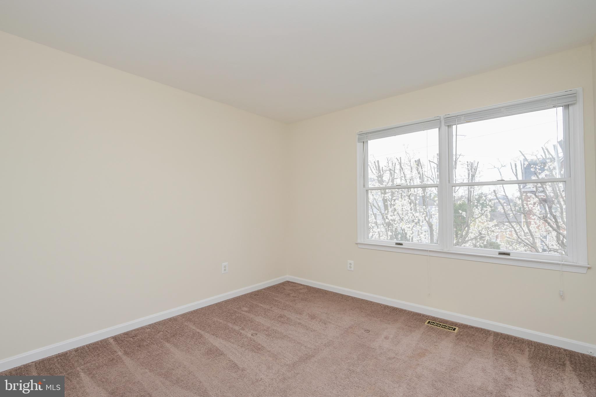 VIENNA TRAIL - Residential Lease