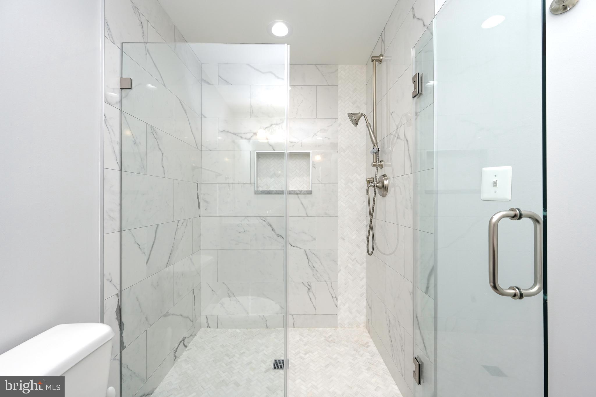 VIENNA TRAIL - Residential Lease