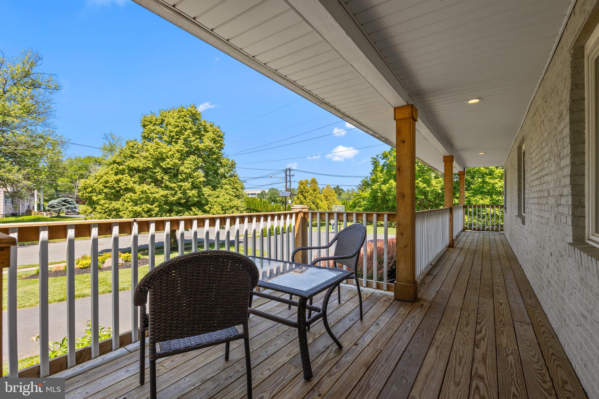 2 WOODFERN AVENUE