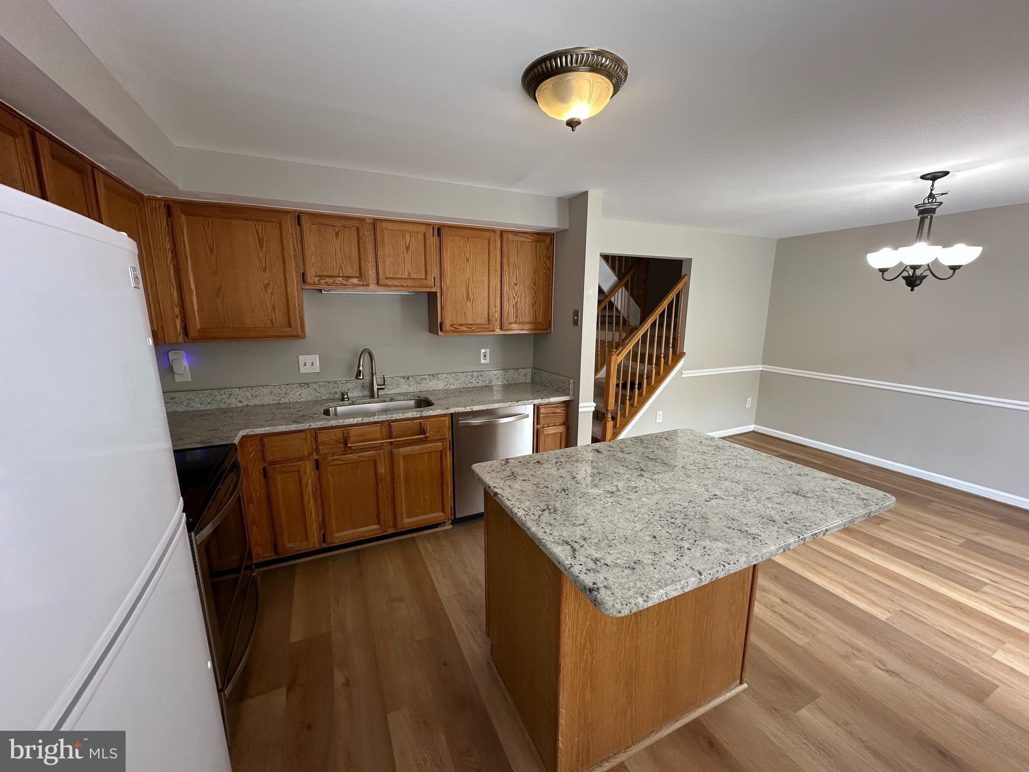 LIFESTYLE AT SULLY STATION - Residential Lease