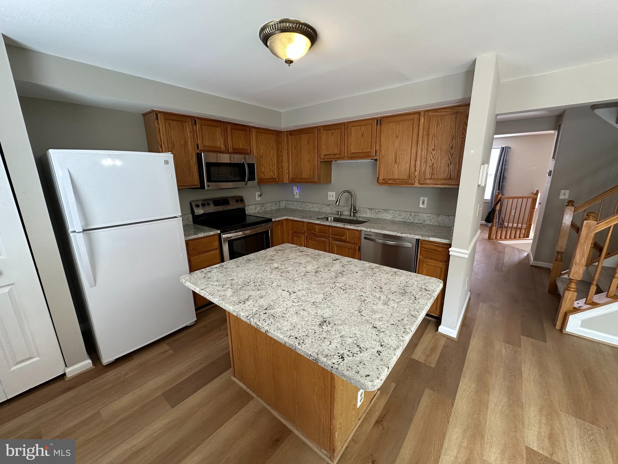 LIFESTYLE AT SULLY STATION - Residential Lease