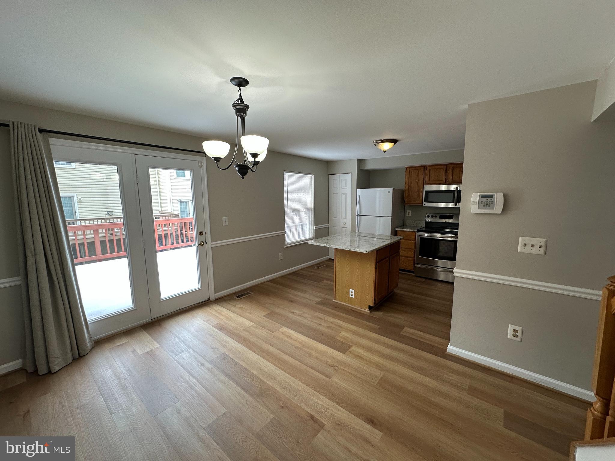 LIFESTYLE AT SULLY STATION - Residential Lease