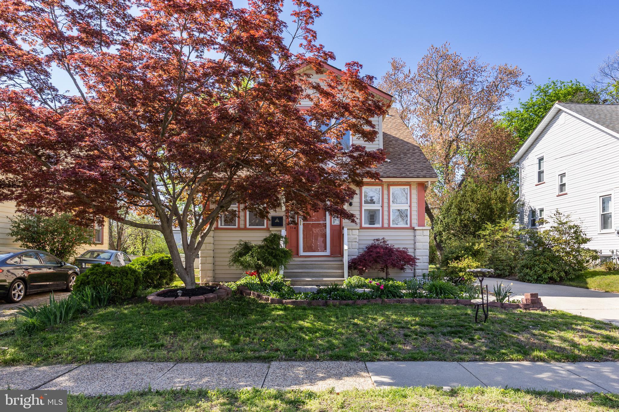 114 HEMLOCK AVENUE