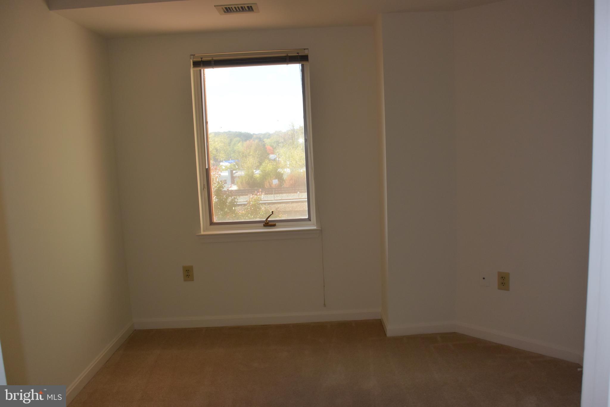 OLD TOWN - Residential Lease