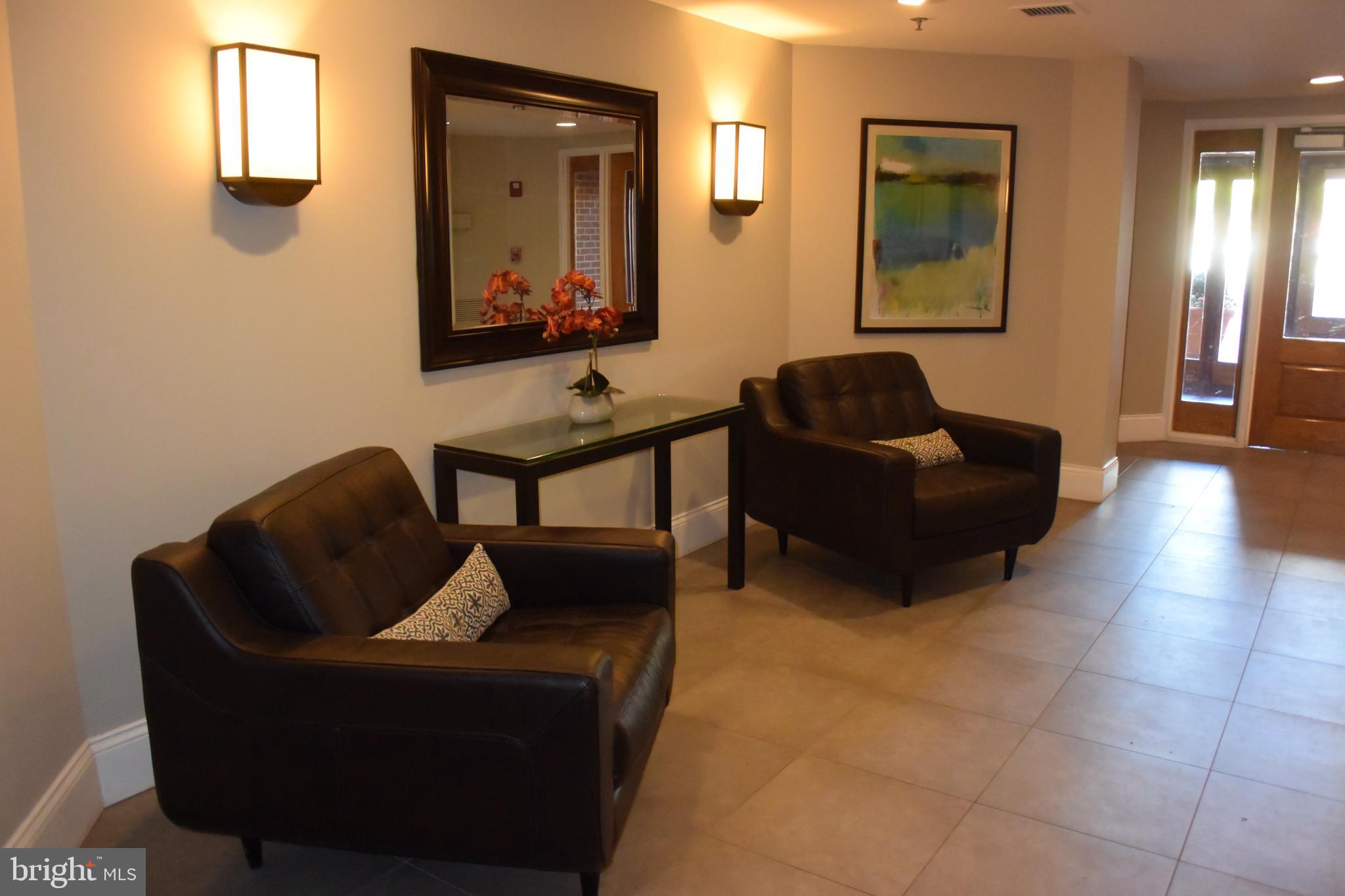 OLD TOWN - Residential Lease