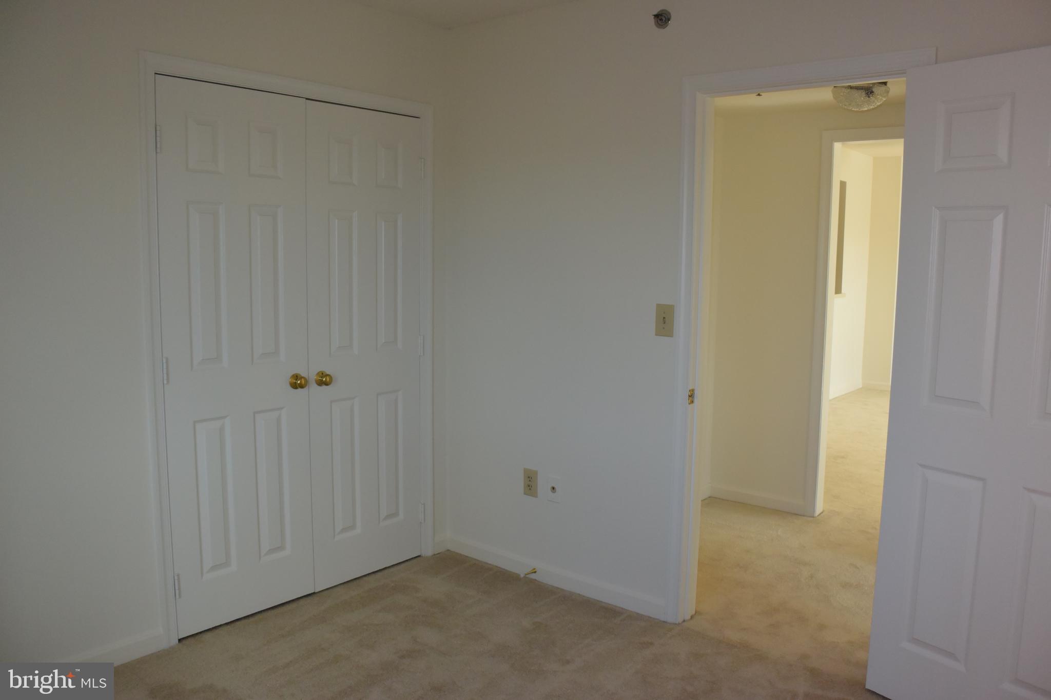 OLD TOWN - Residential Lease