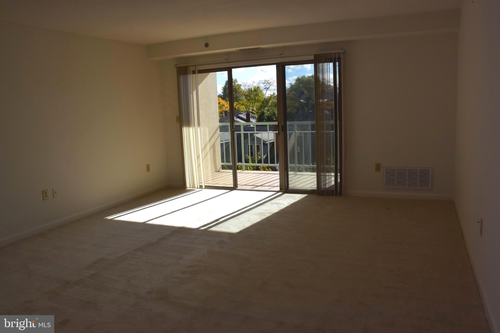 OLD TOWN - Residential Lease