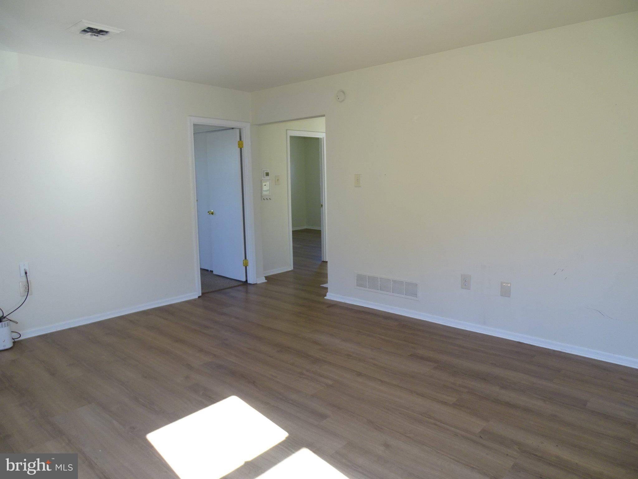 111 HUNTER WAY 211
