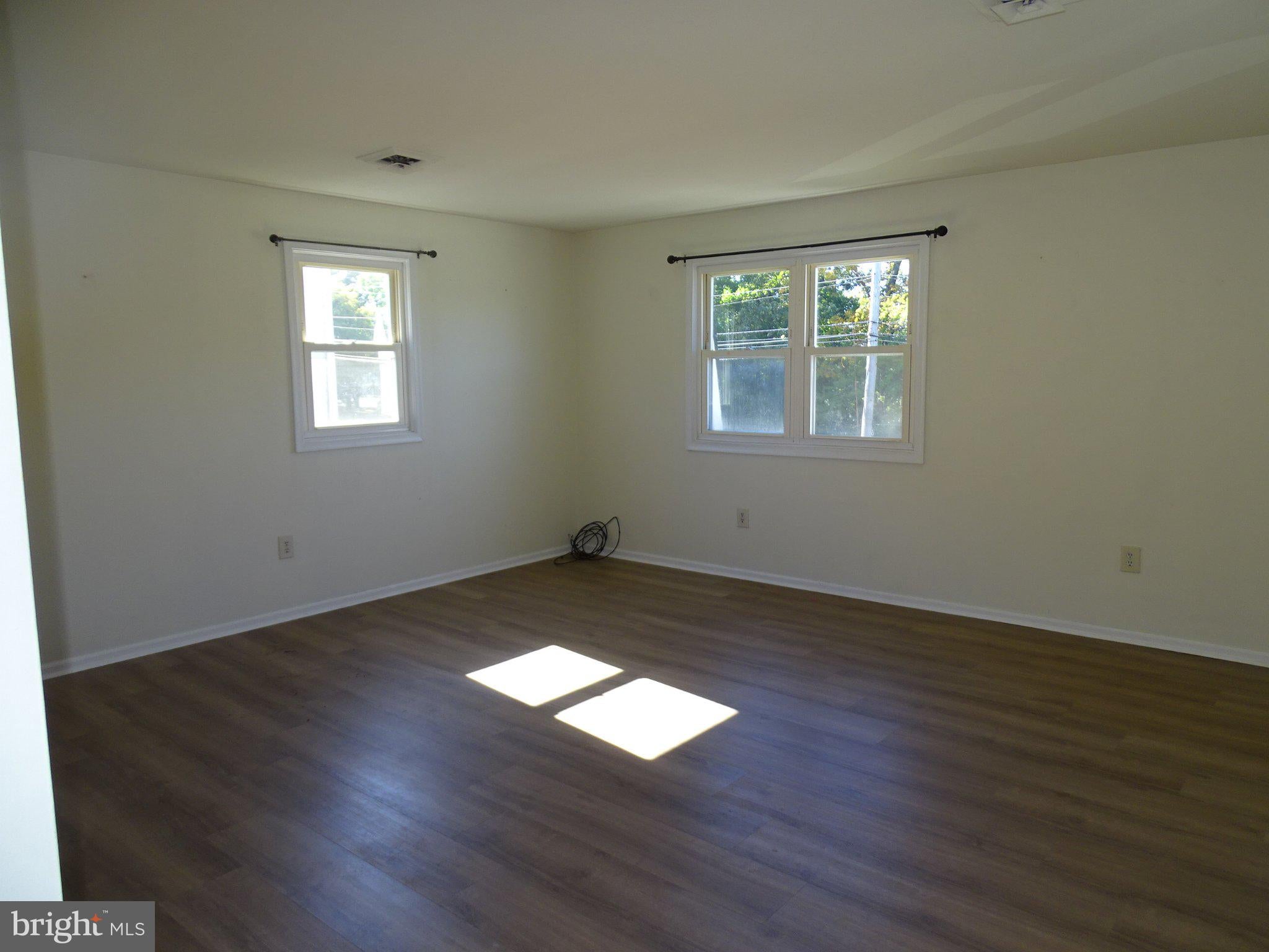 111 HUNTER WAY 211