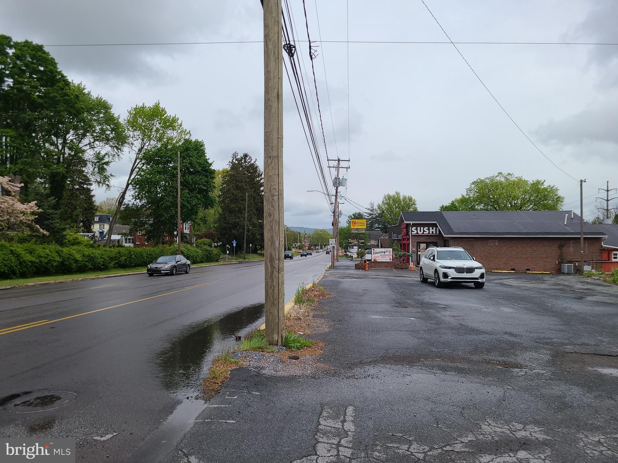 WEST LAWN - Commercial Sale