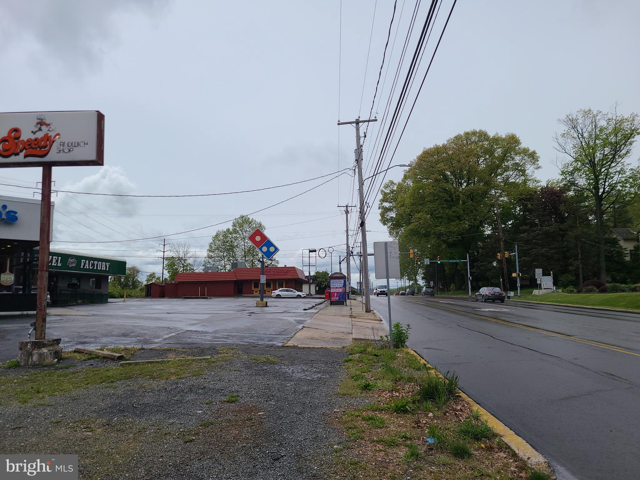 WEST LAWN - Commercial Sale