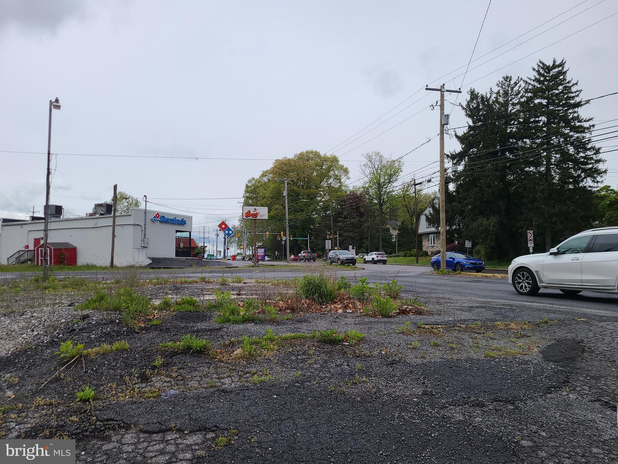 WEST LAWN - Commercial Sale