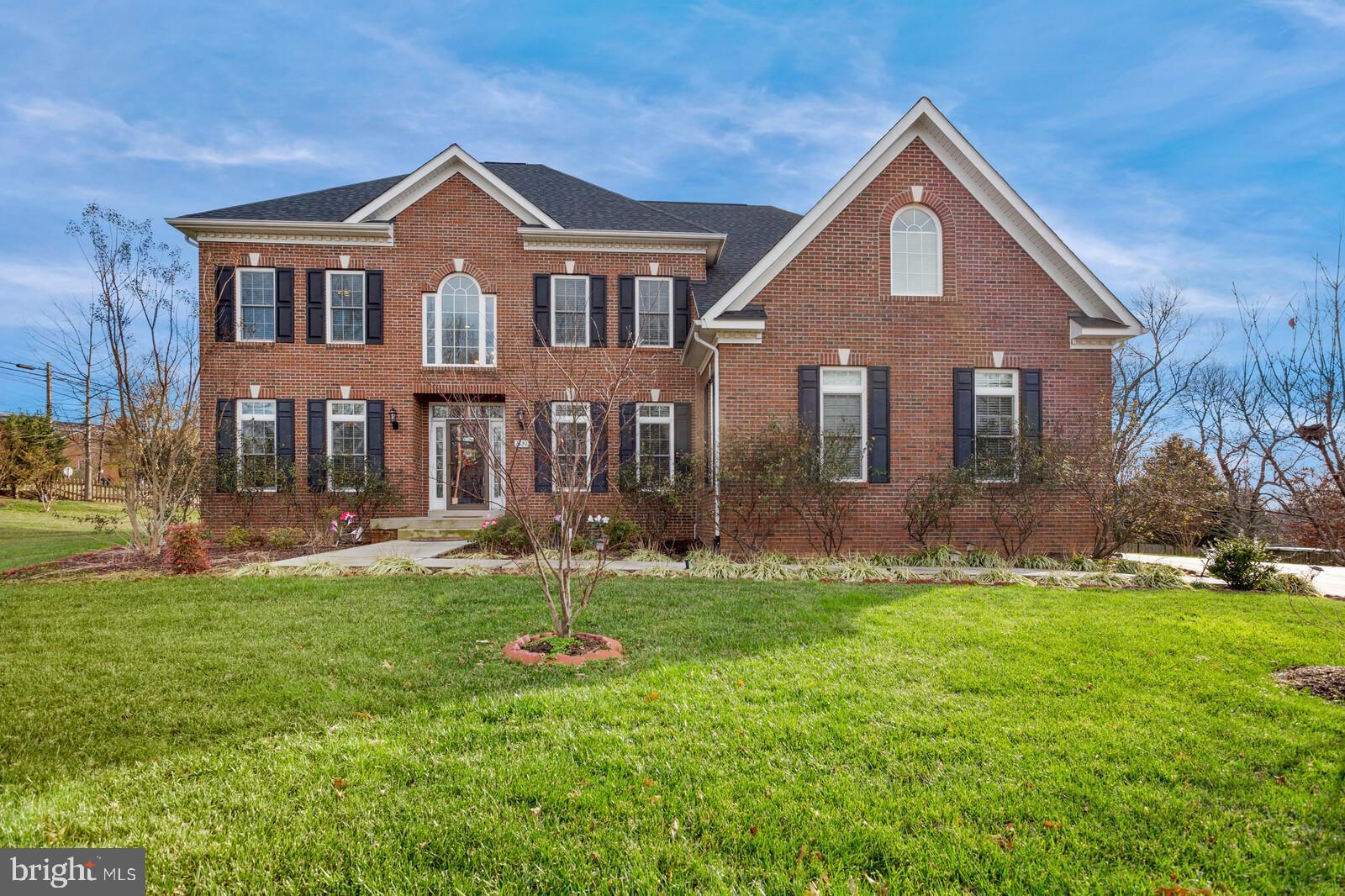 ANNANDALE ACRES - Residential